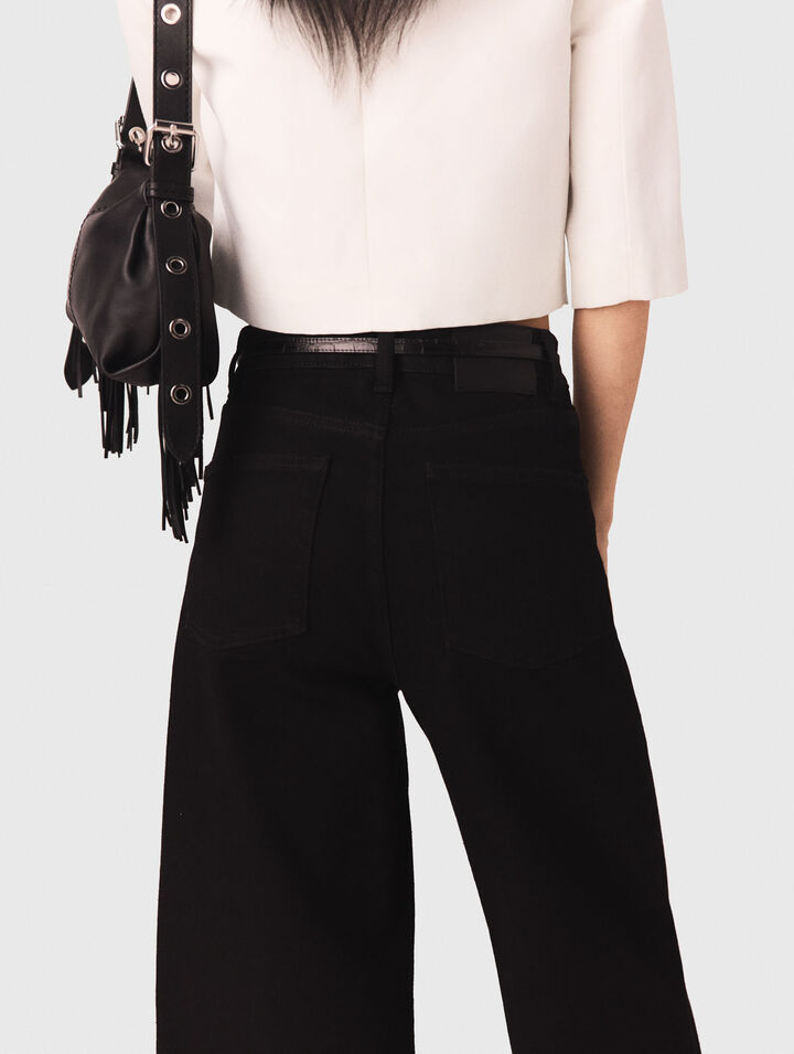 Gerade Jeans mit aufgesetzten Taschen