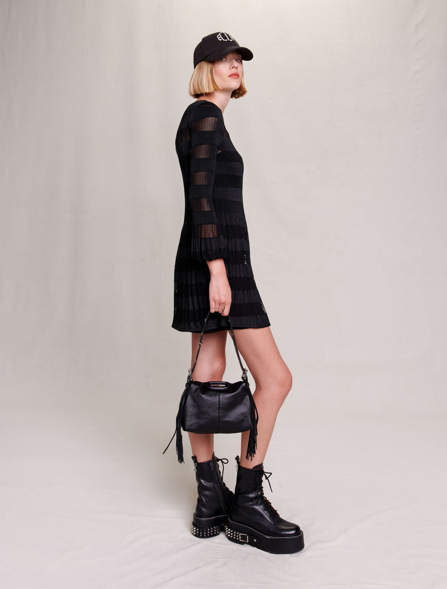 Kurzes Kleid aus Ajour-Strick