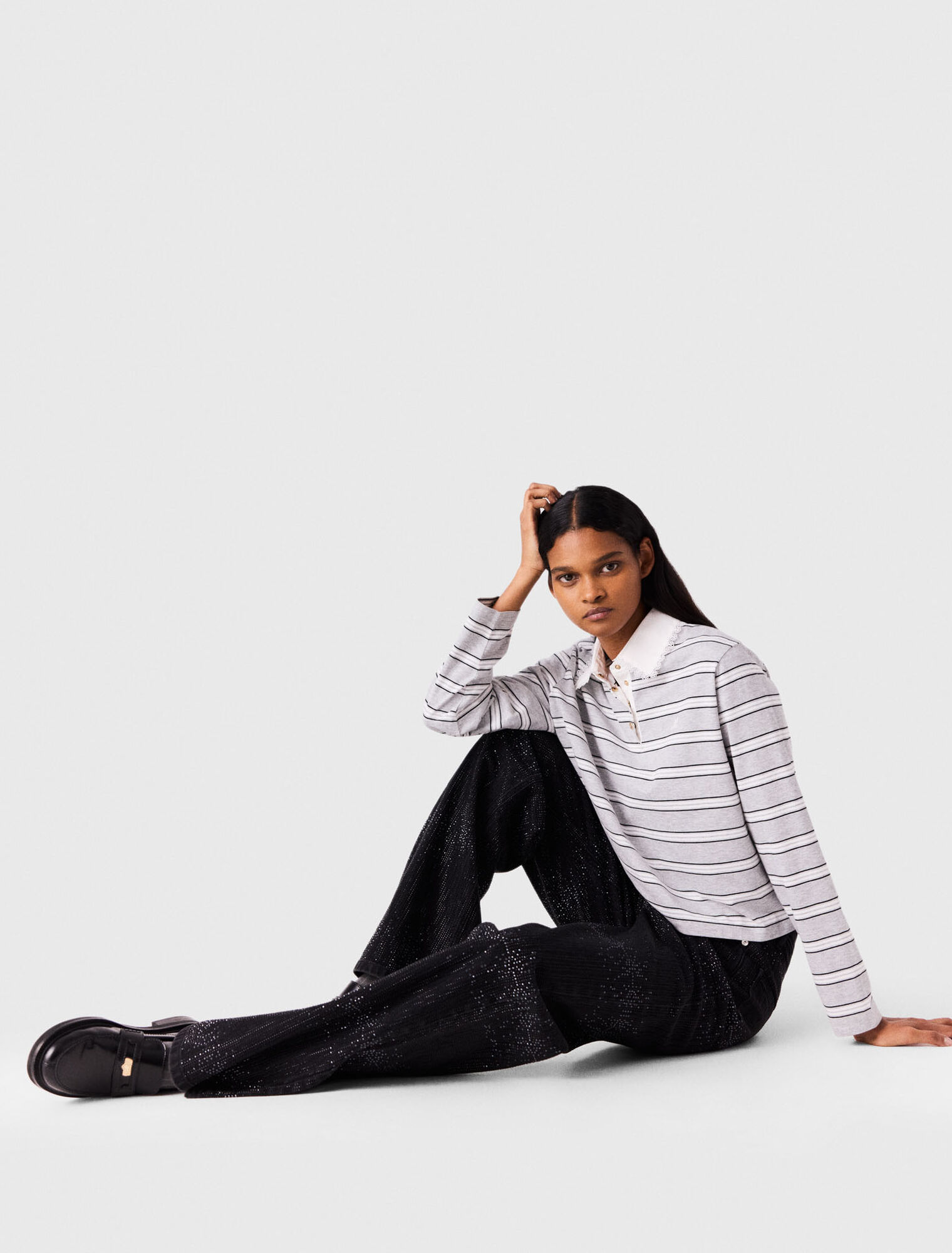 Weite Jeans mit Strass