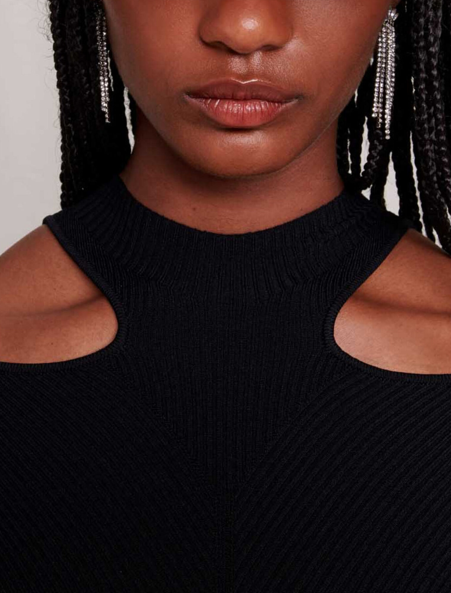 Kurzes Kleid mit Cutaway