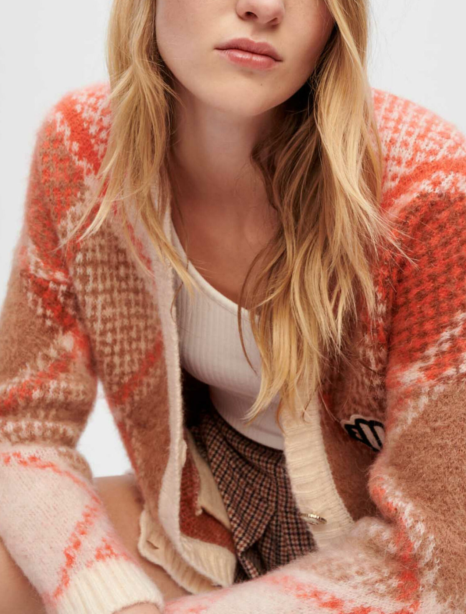 Fluffige Strickjacke aus Rauten-Jacquard