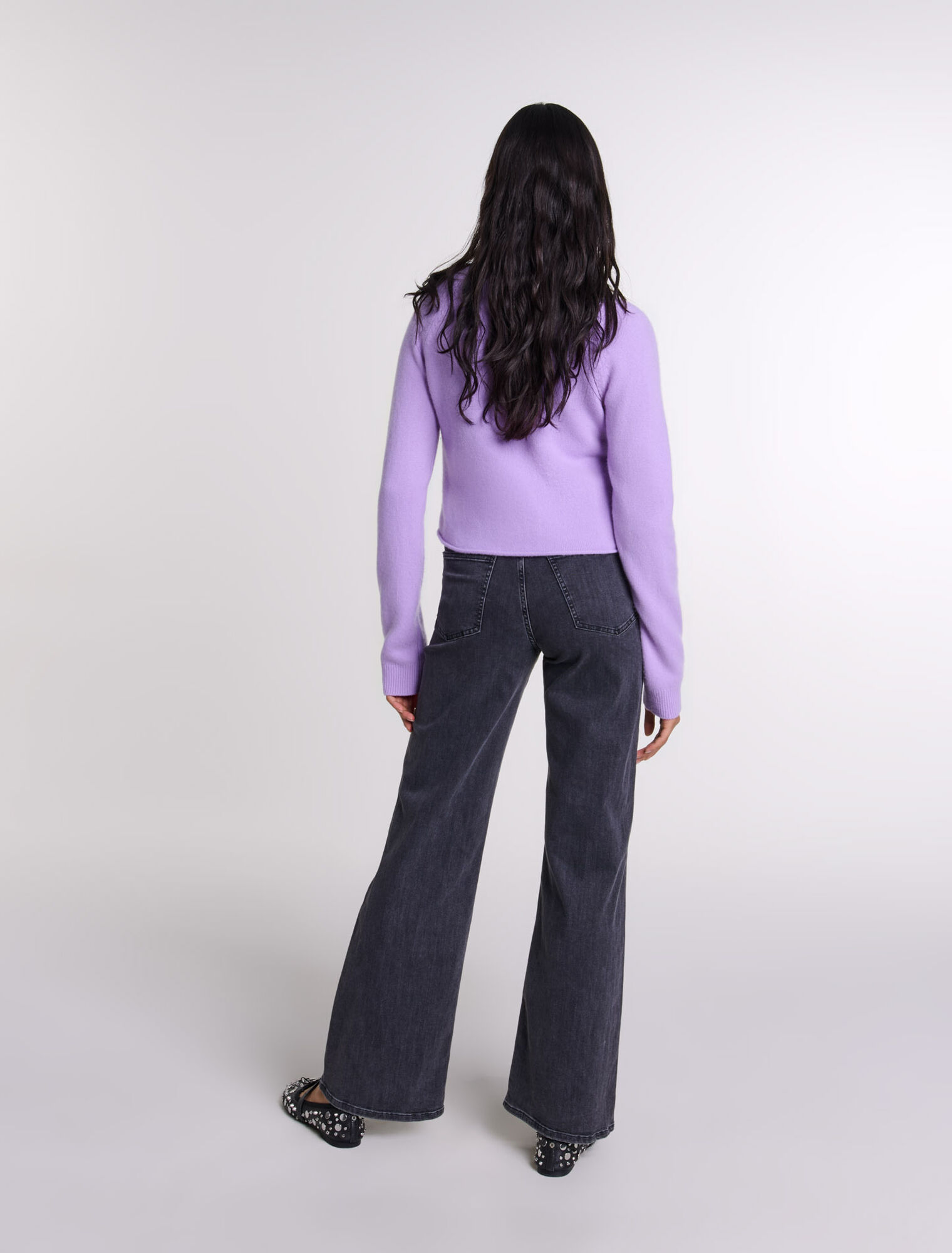 Black baggy jeans with belt