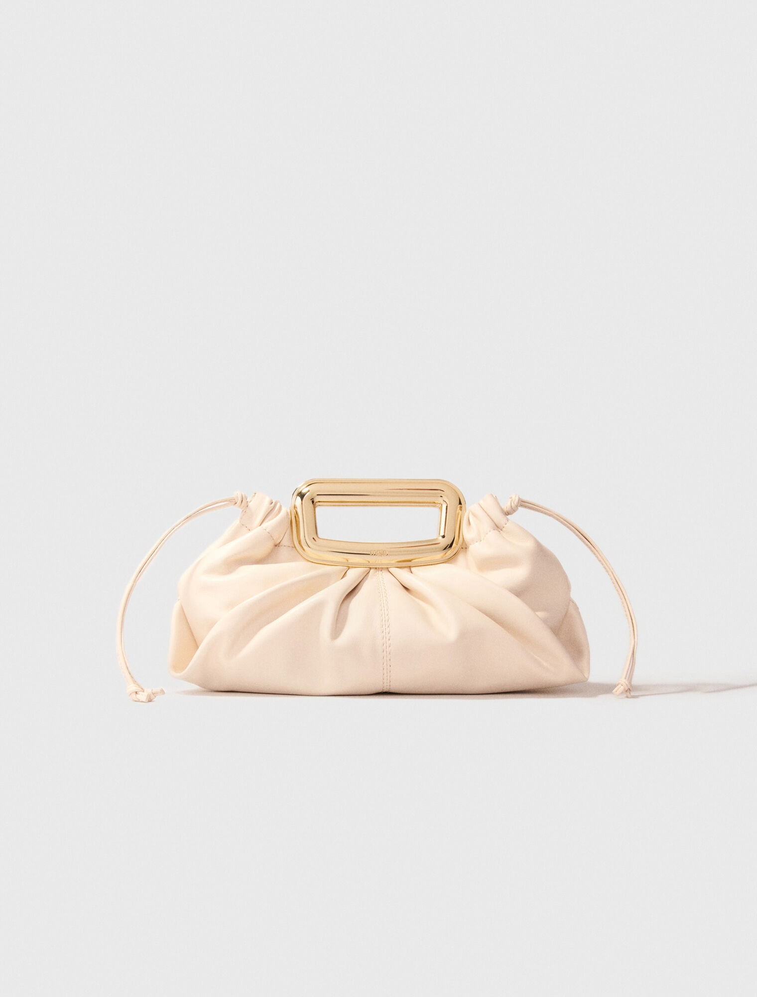 Clutch aus Leder mit Metallgriff