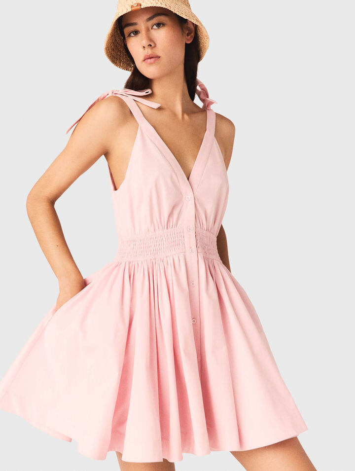 Kurzes ausgestelltes Baumwollkleid