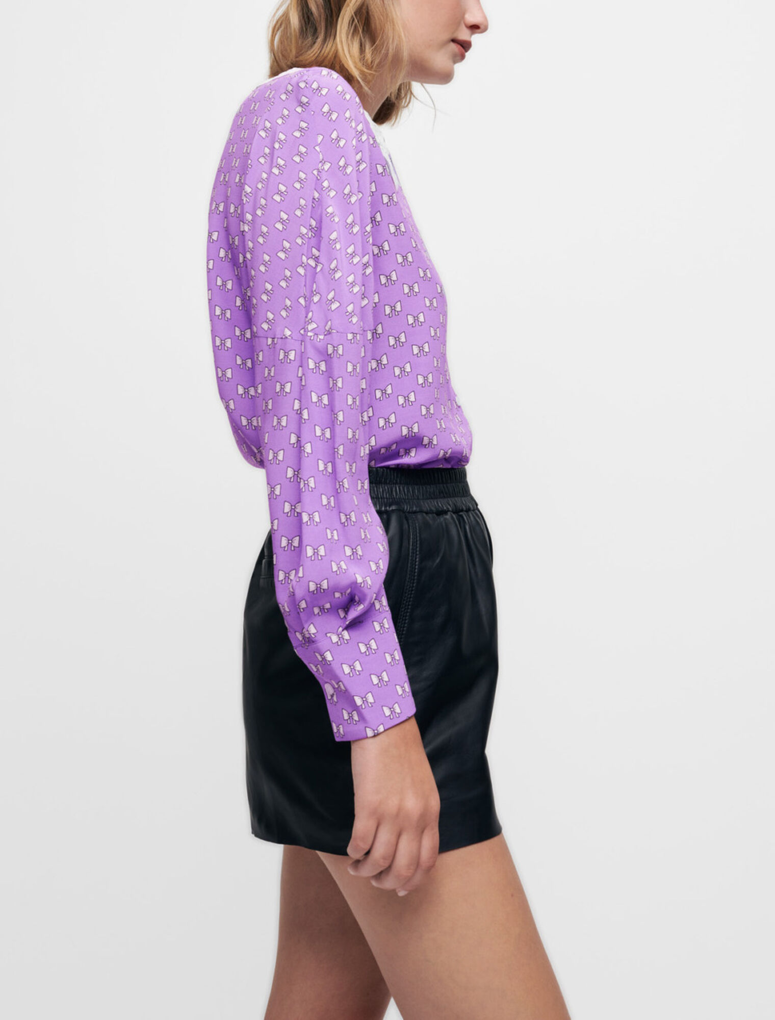 Shirt mit Schleifenprint