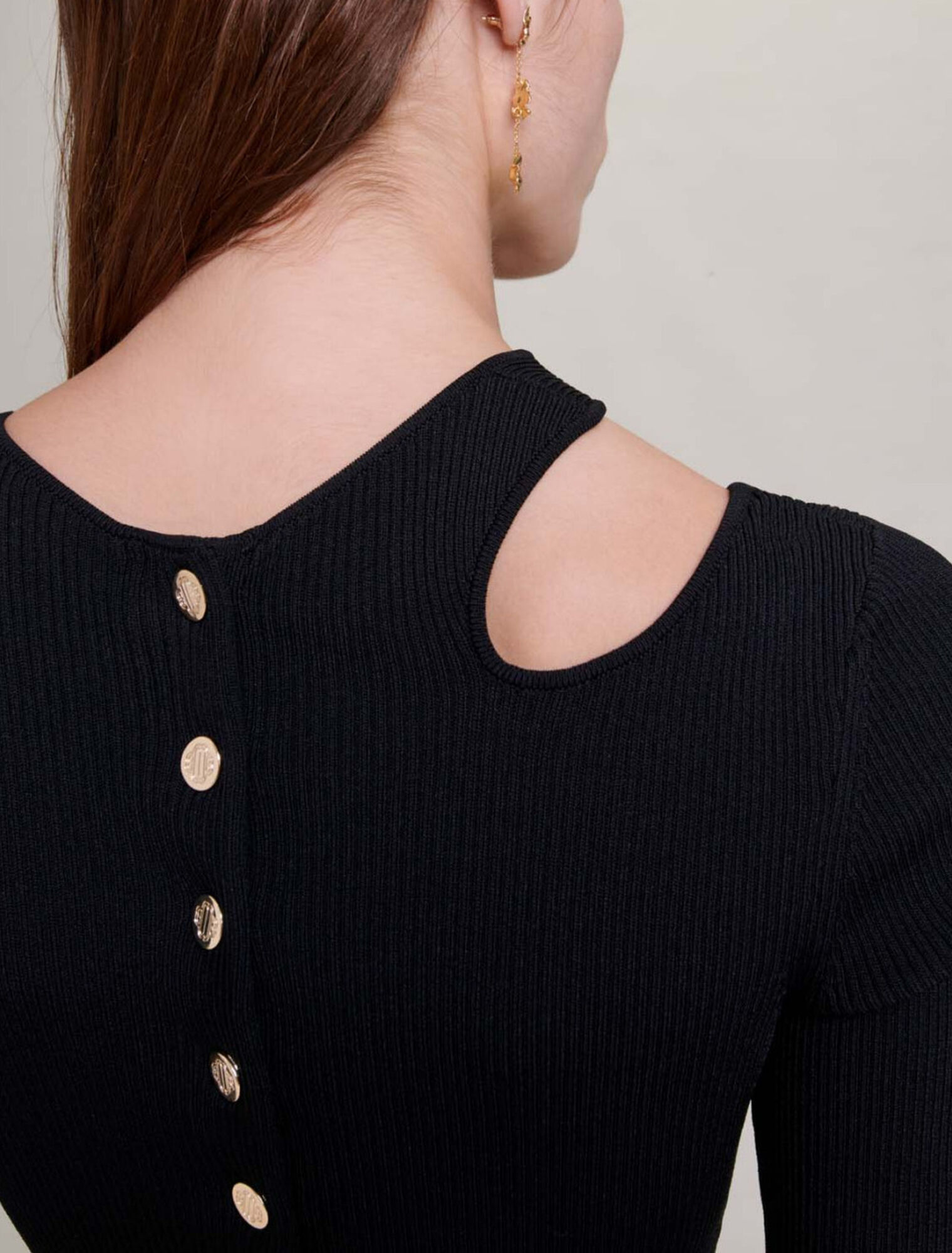 Strickkleid mit Cutout an den Schultern