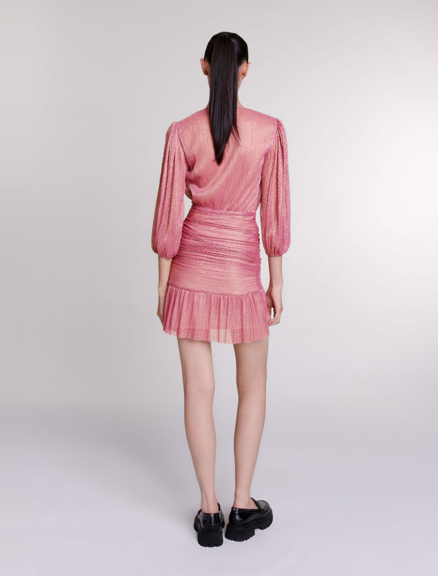 Kurzes Lamé-Kleid