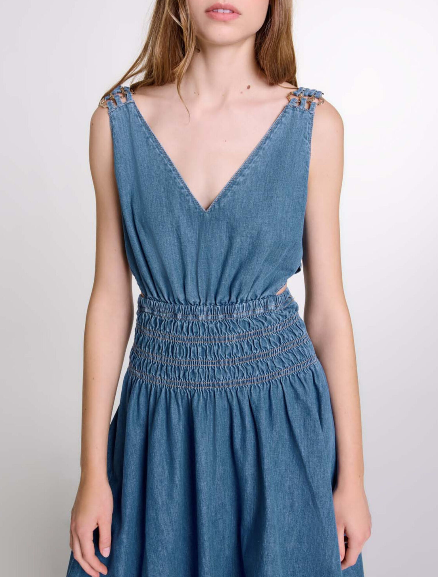 Langes Jeanskleid mit Cut-outs