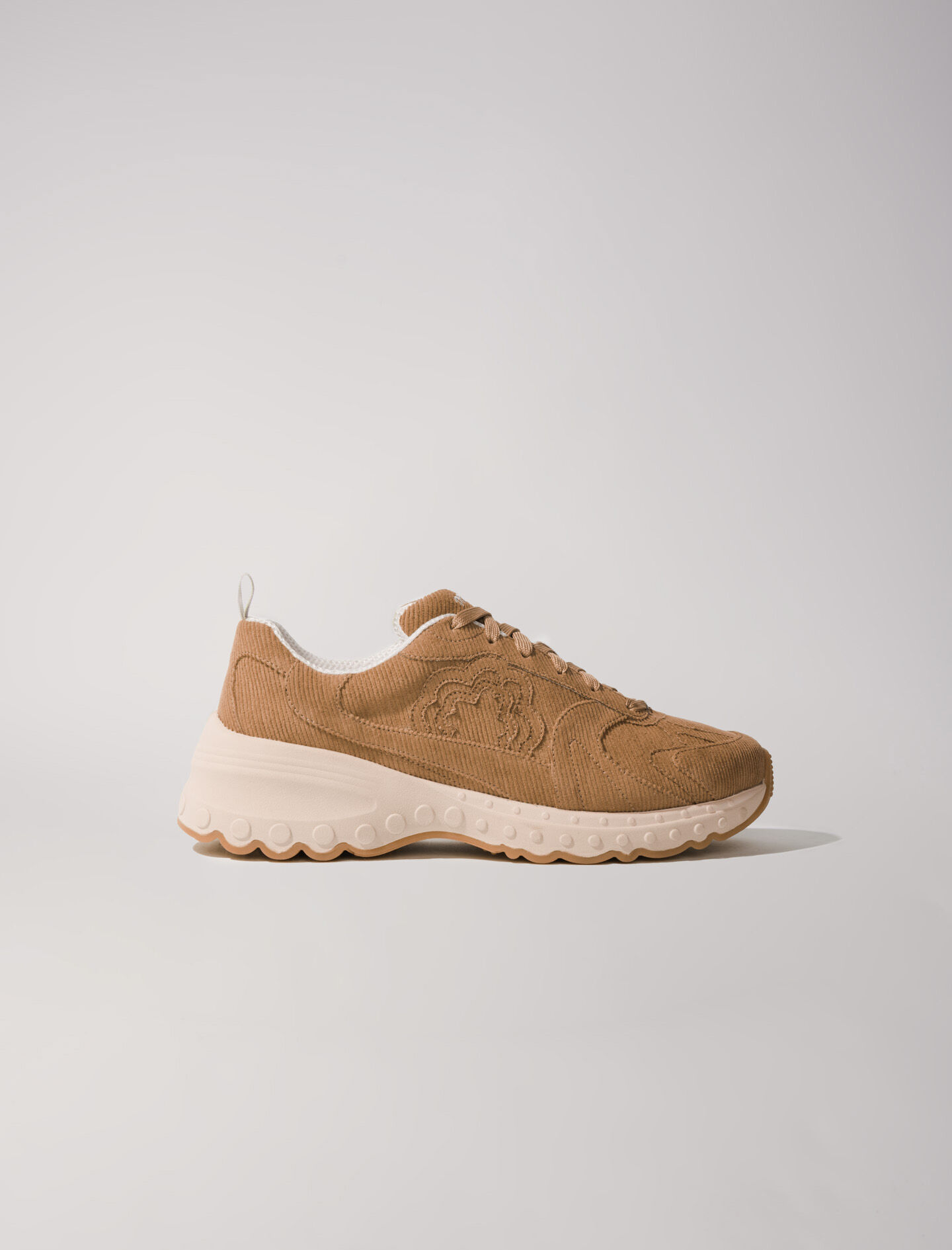 M Sneakers aus Cord