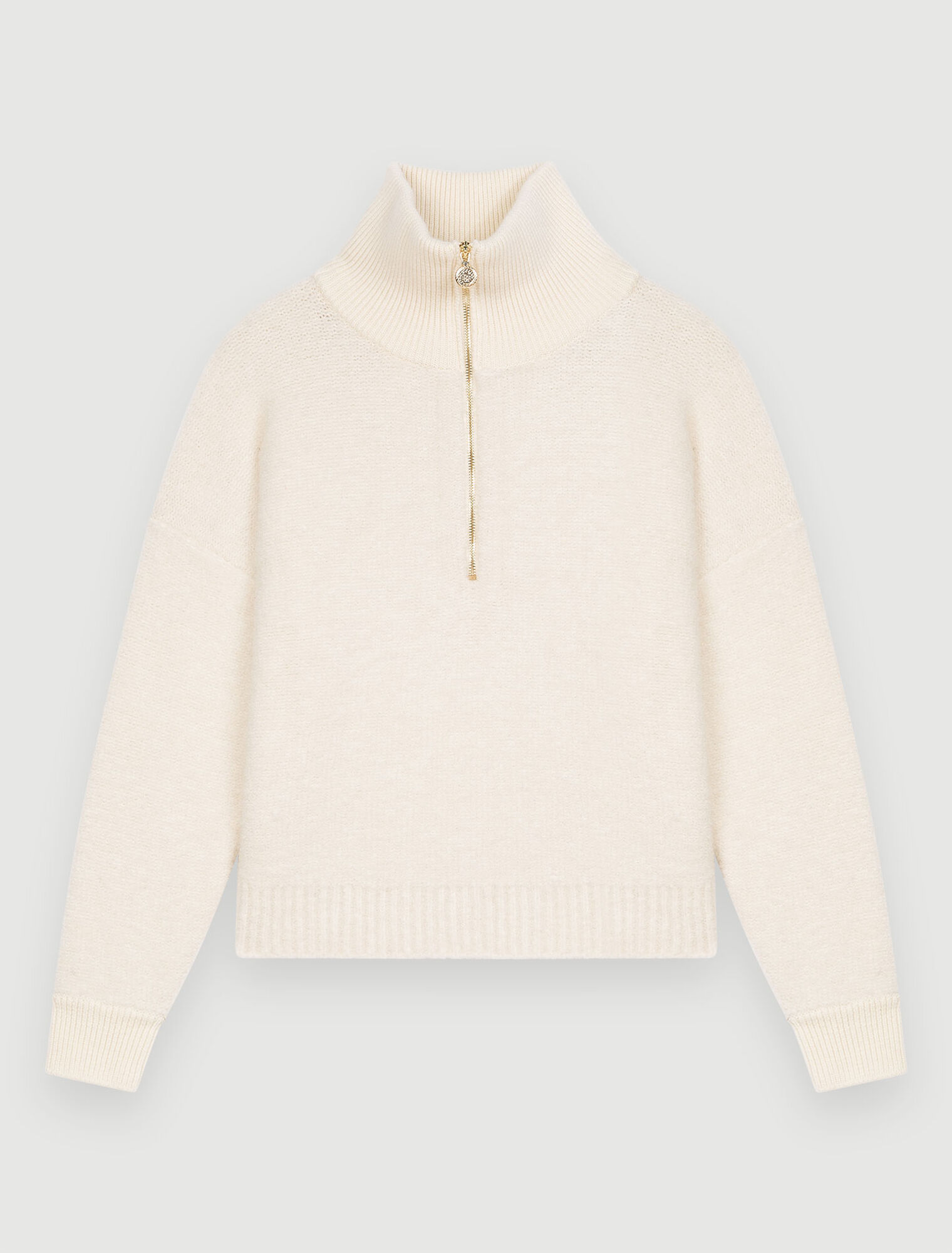 Bouclé-Pullover mit Stehkragen in Ecru