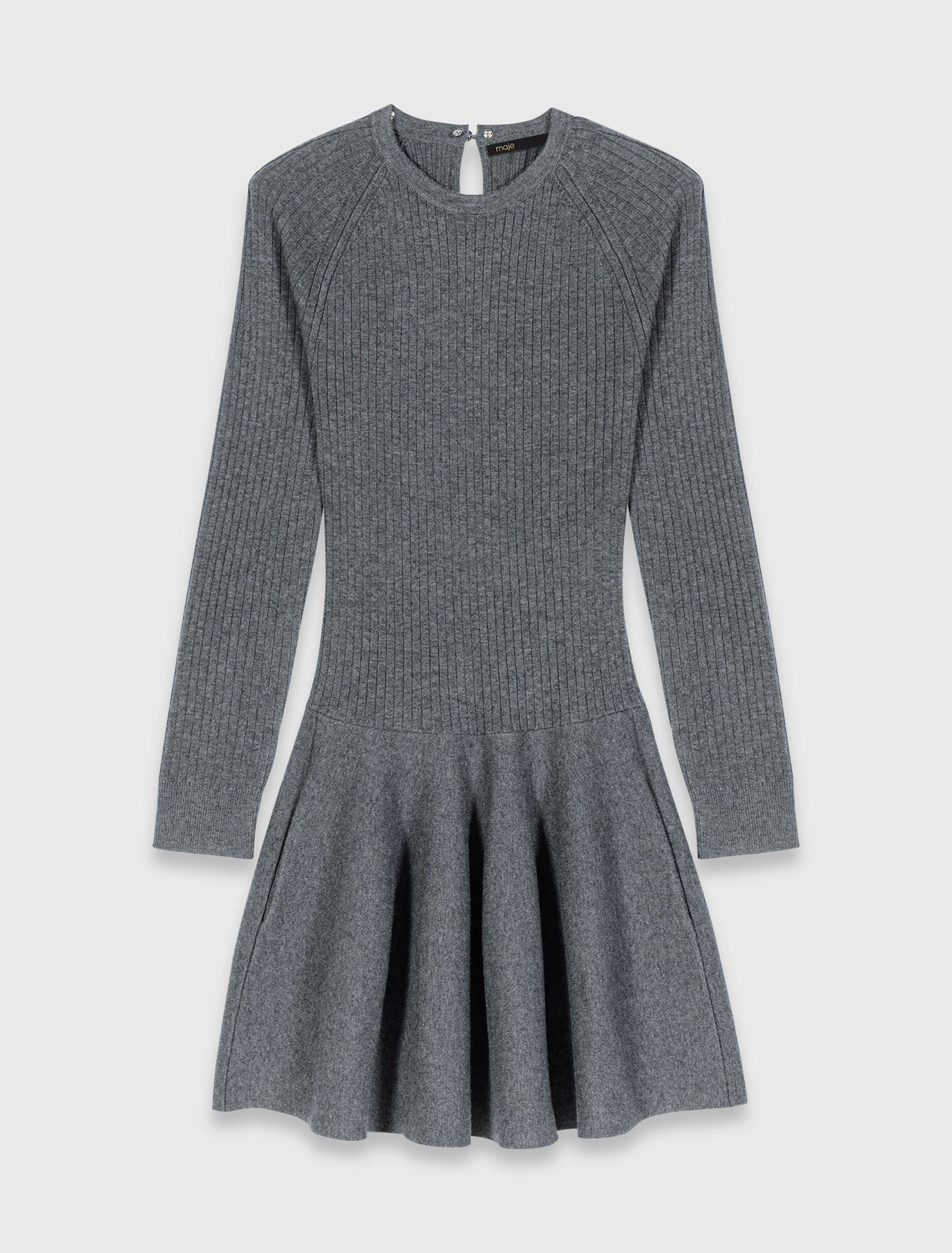 Kurzes Strickkleid mit Perlenkragen