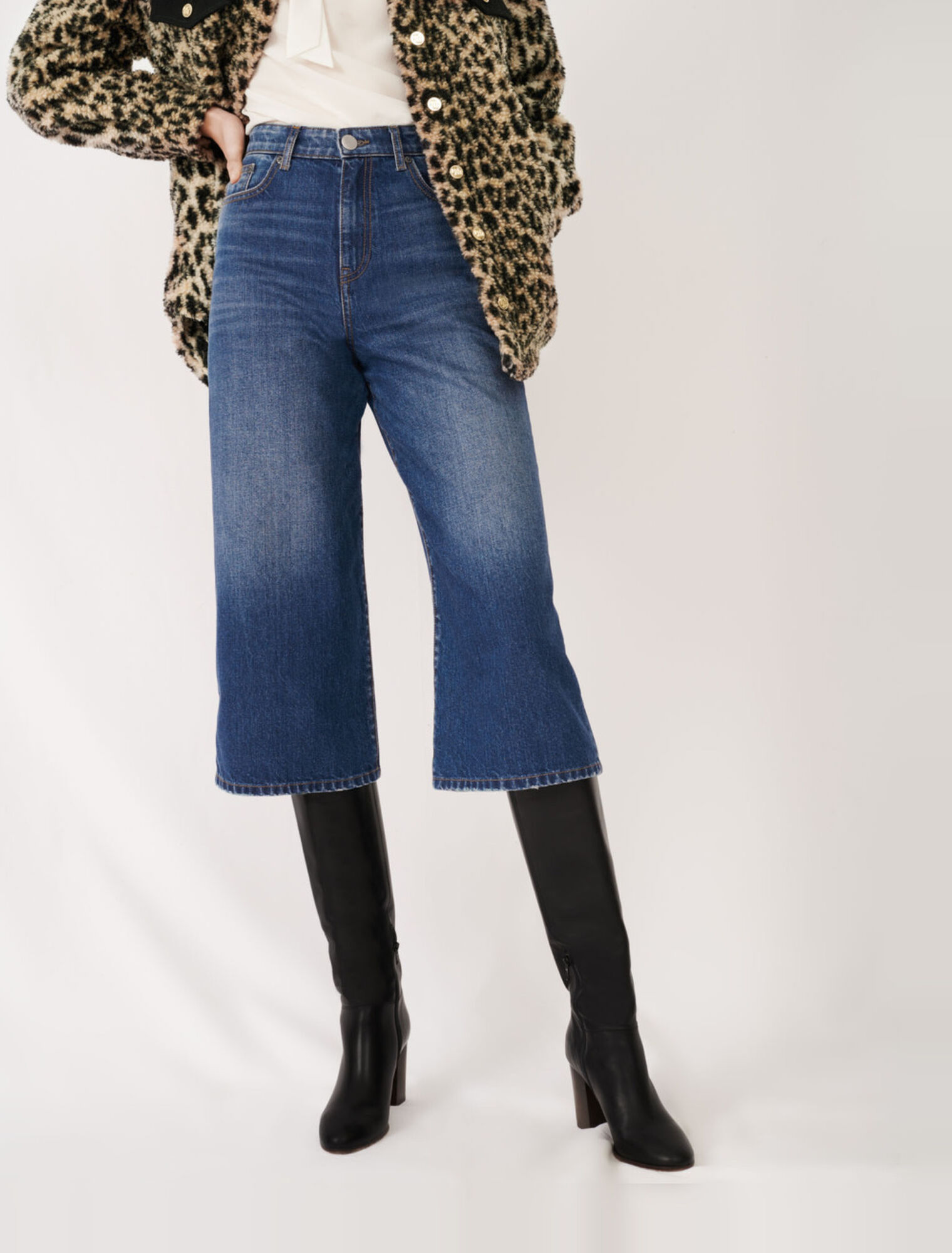 Jeans im Bermuda-Stil