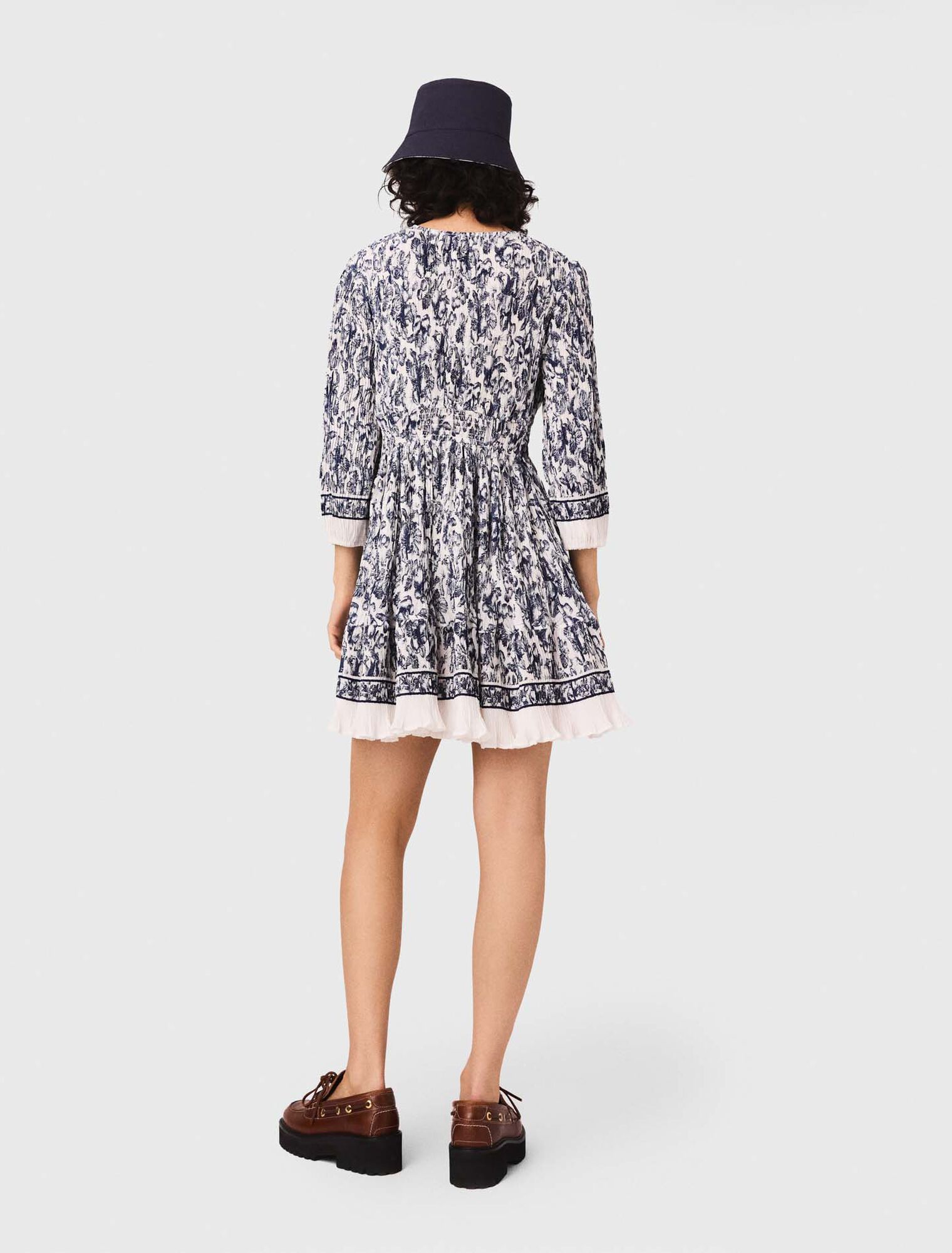 Plissiertes bedrucktes Kleid