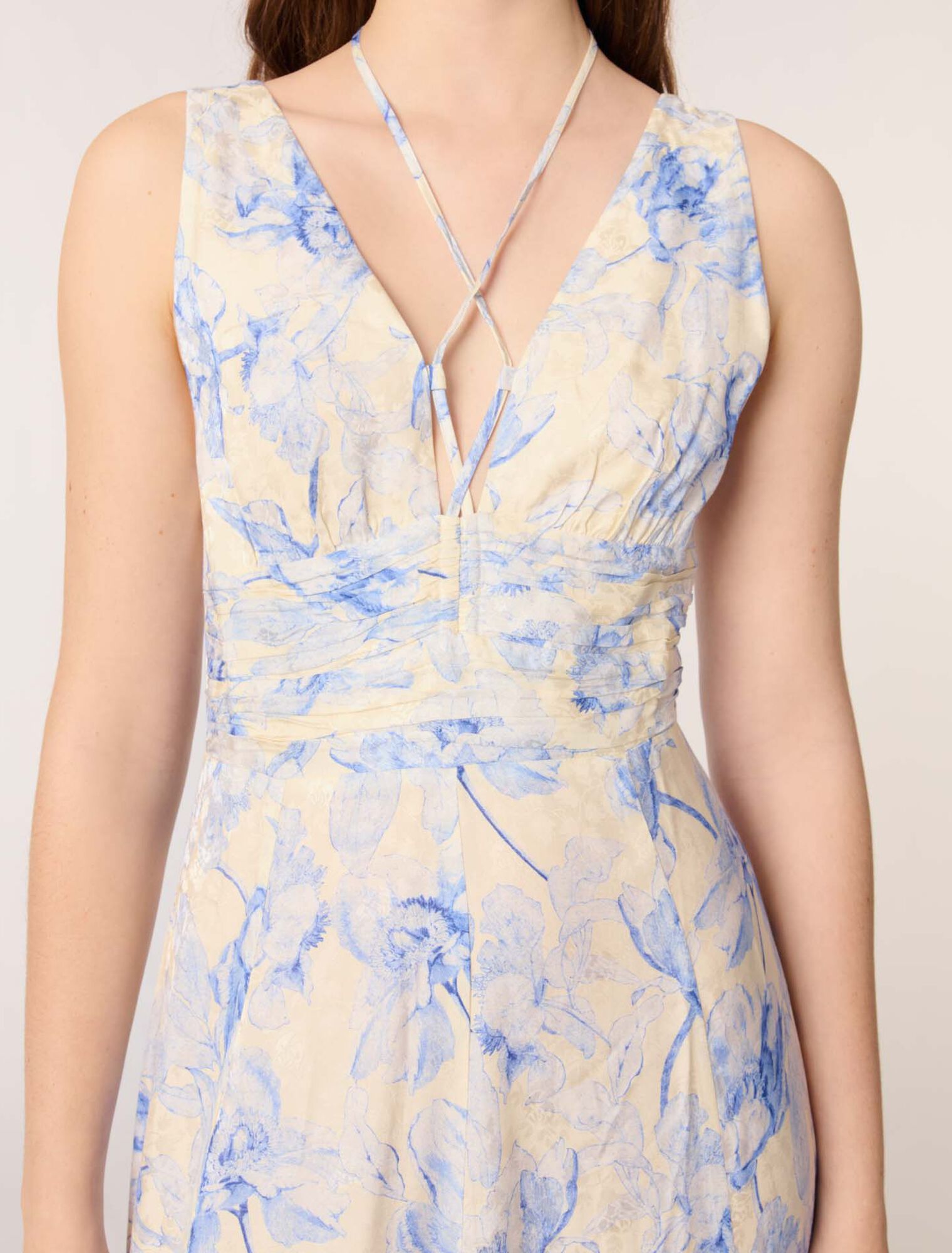 Langes Kleid mit Print und Schnürung
