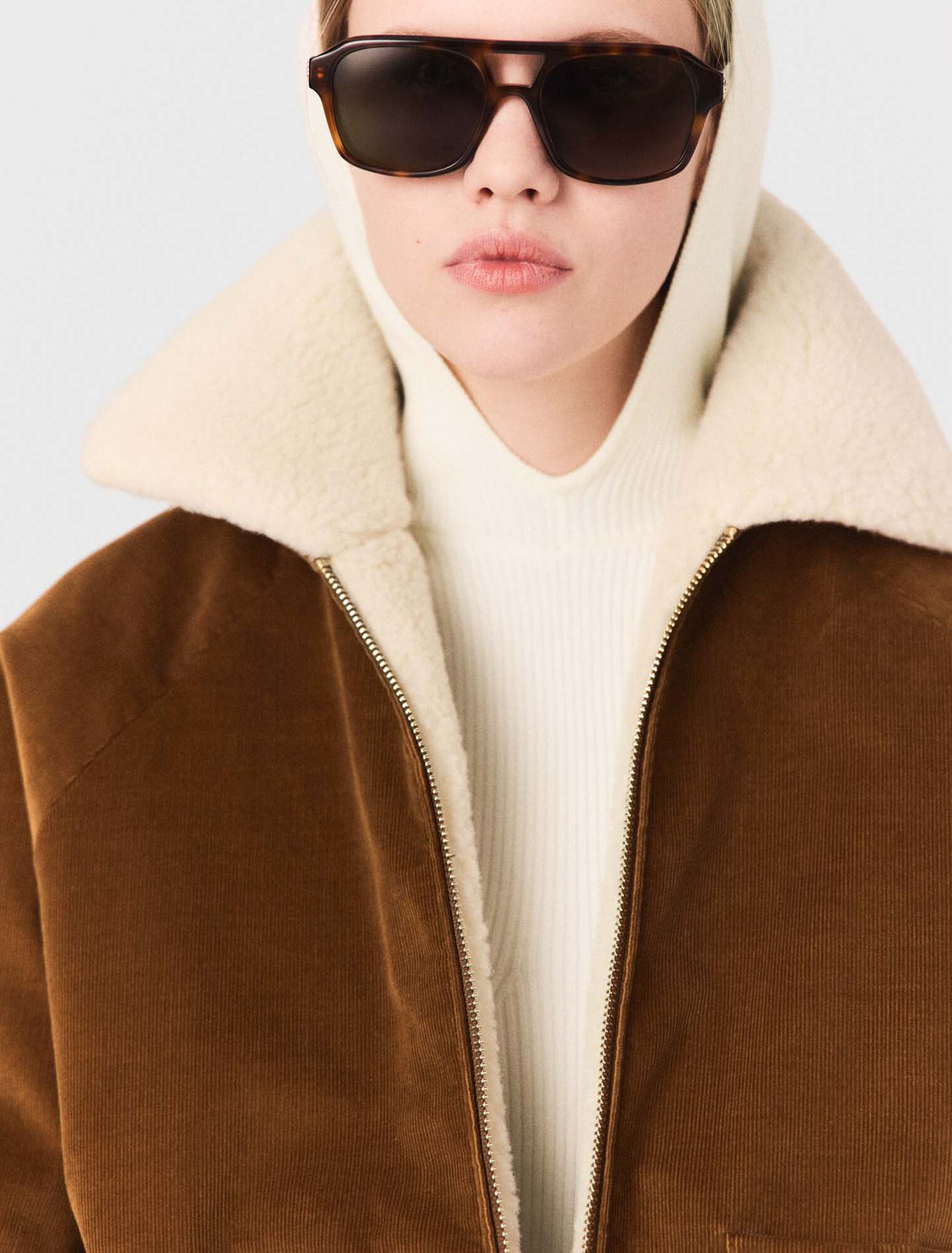 Kurze Cordjacke