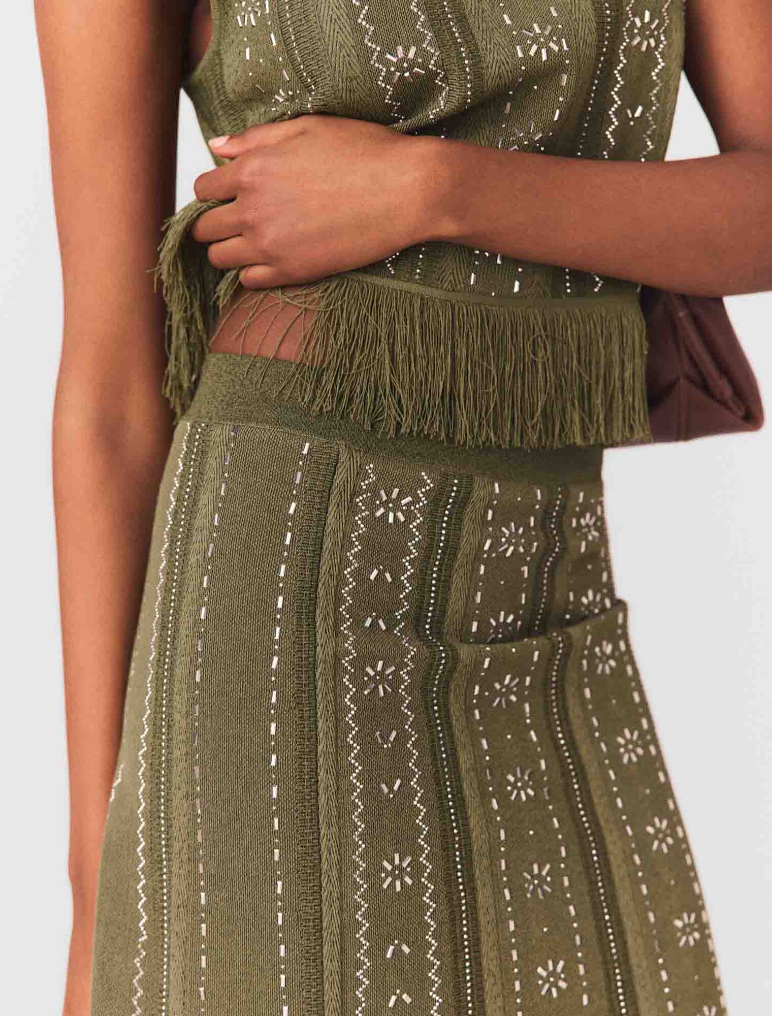 Strickrock mit Strassblumen