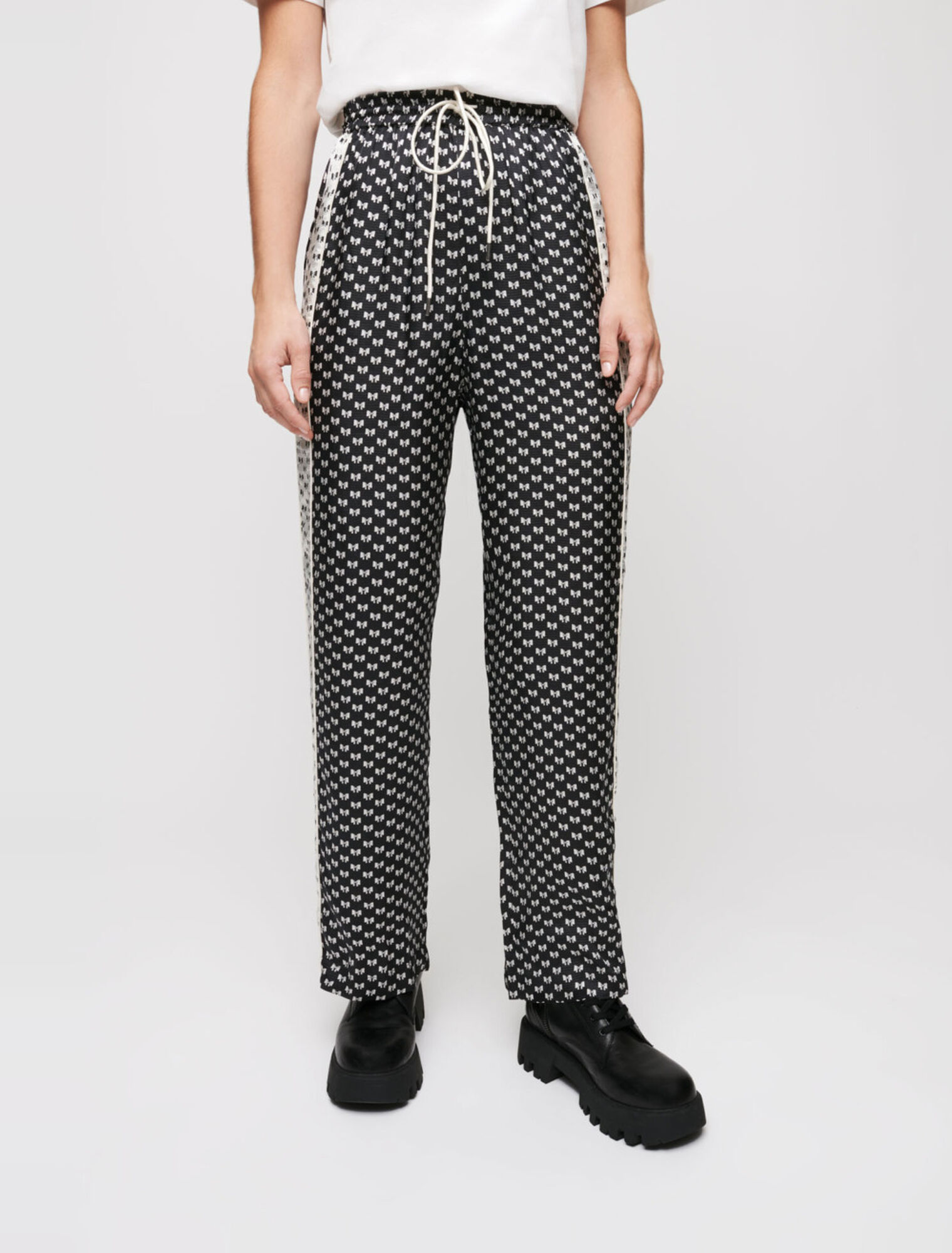 Pyjamahose mit Schleifenprint