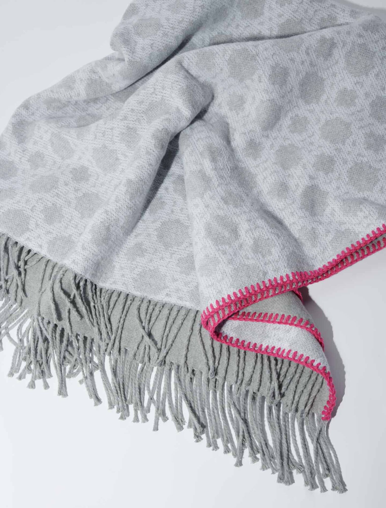 Poncho mit Monogramm