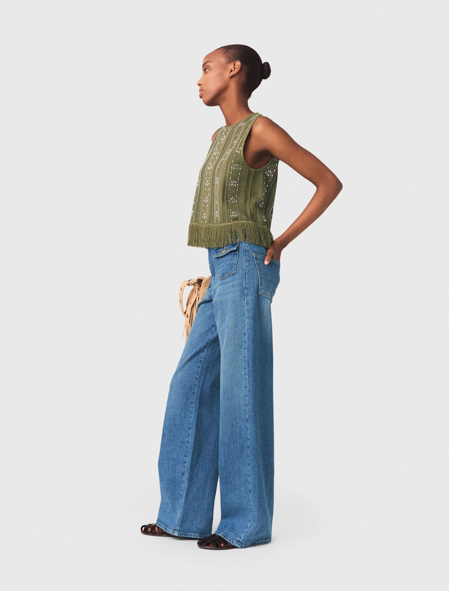 Top mit Strassblumen und Fransen