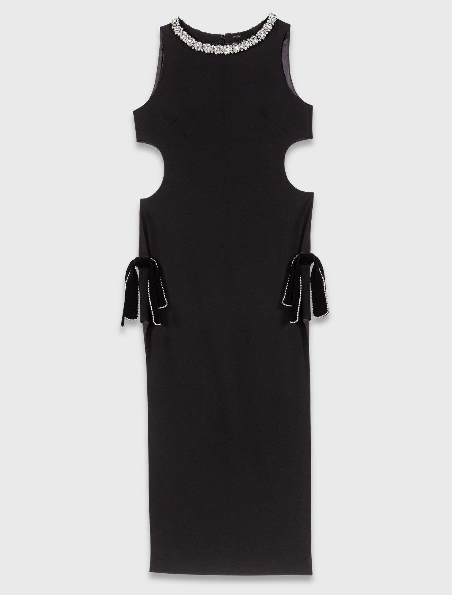 Langes Kleid mit Schmuckkragen