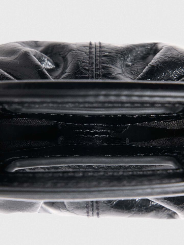 Mini-Clutch aus Craquelé-Leder