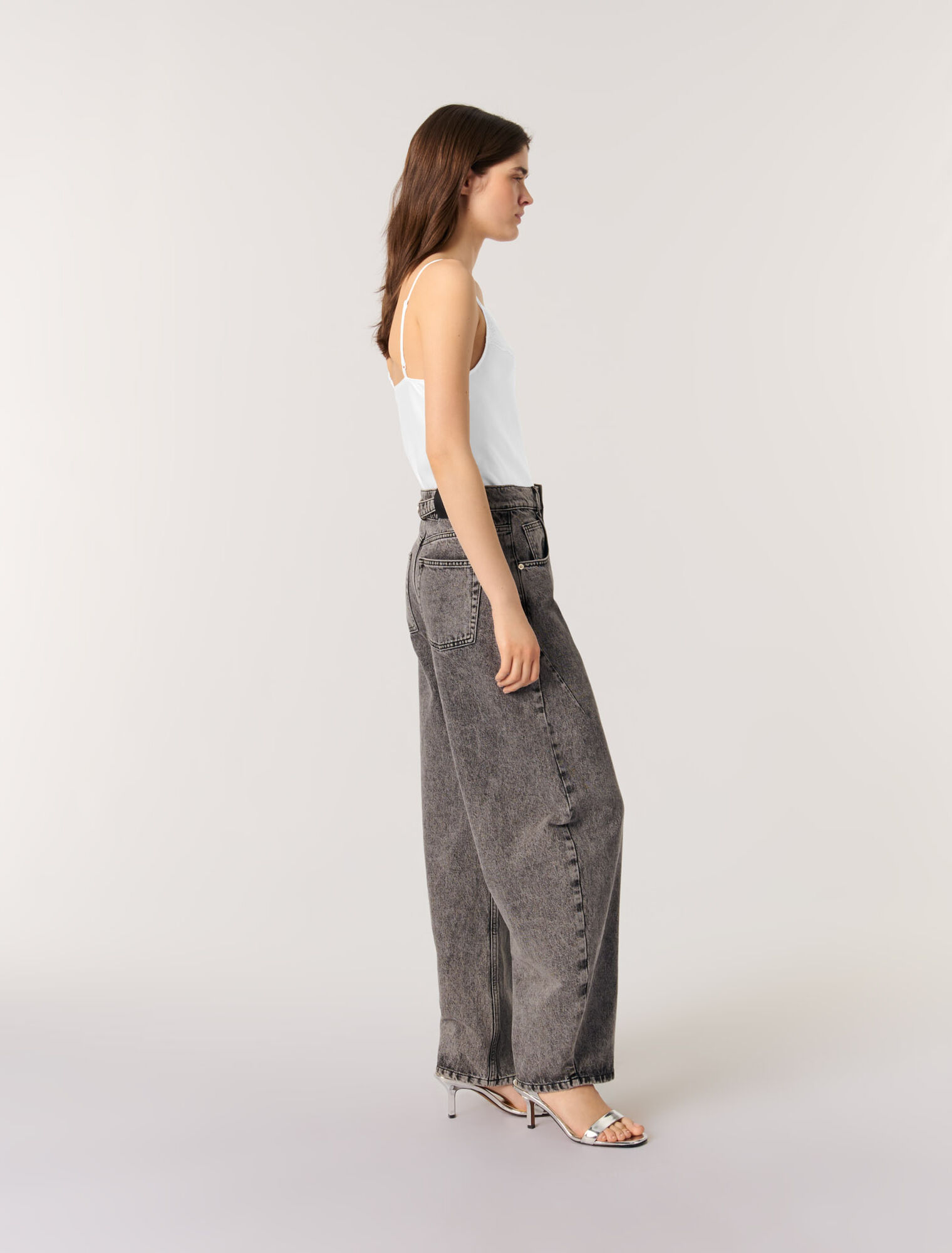 Top aus Seidensatin und Spitze