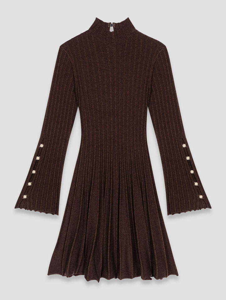 Kurzes Skaterkleid mit Stehkragen
