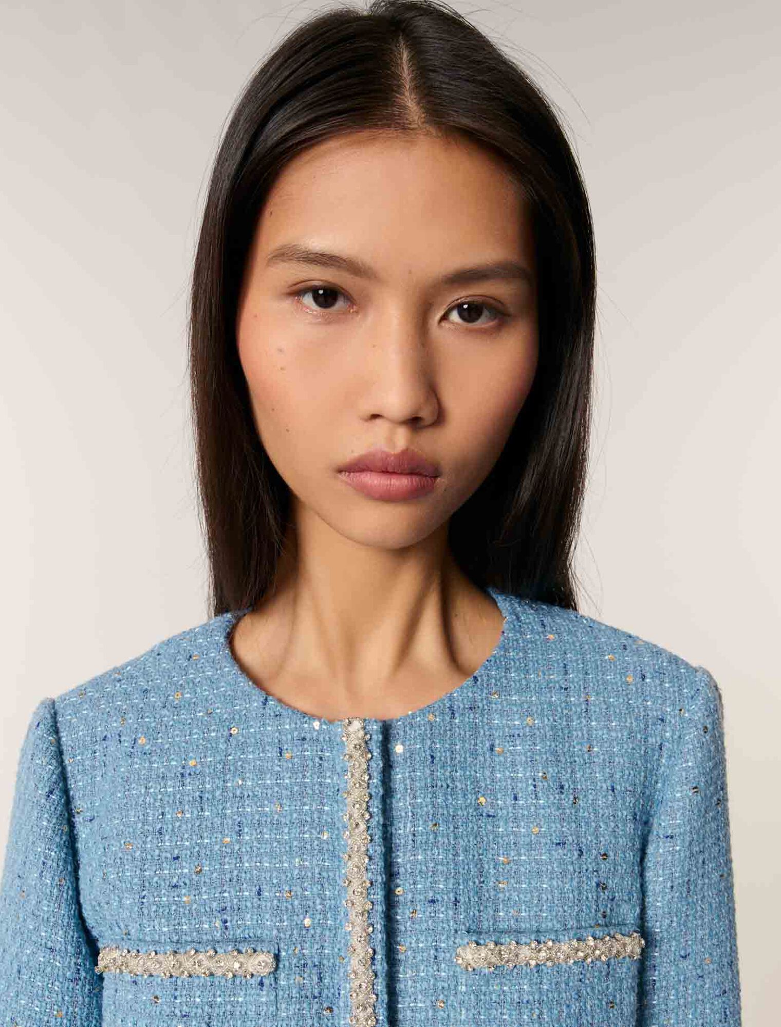 Kurze Tweedjacke mit Pailletten