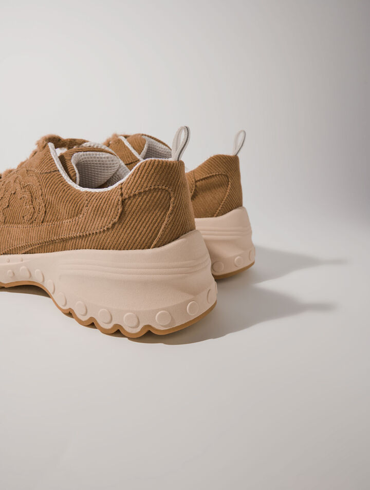 M Sneakers aus Cord