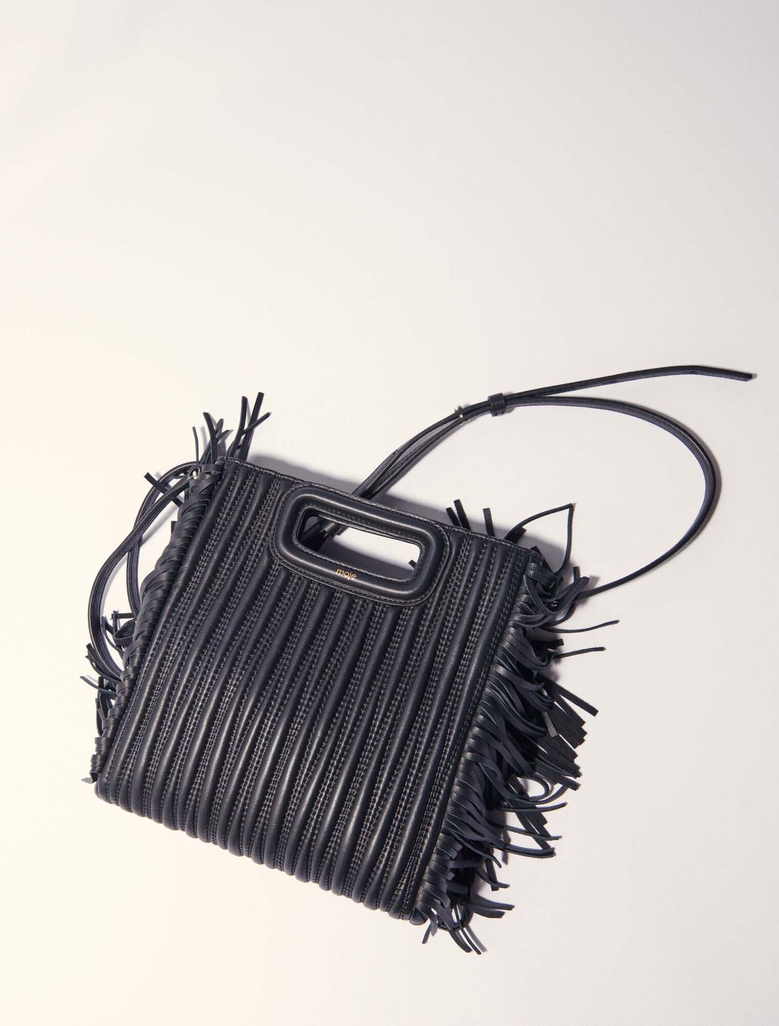 Tasche M aus gestepptem Leder