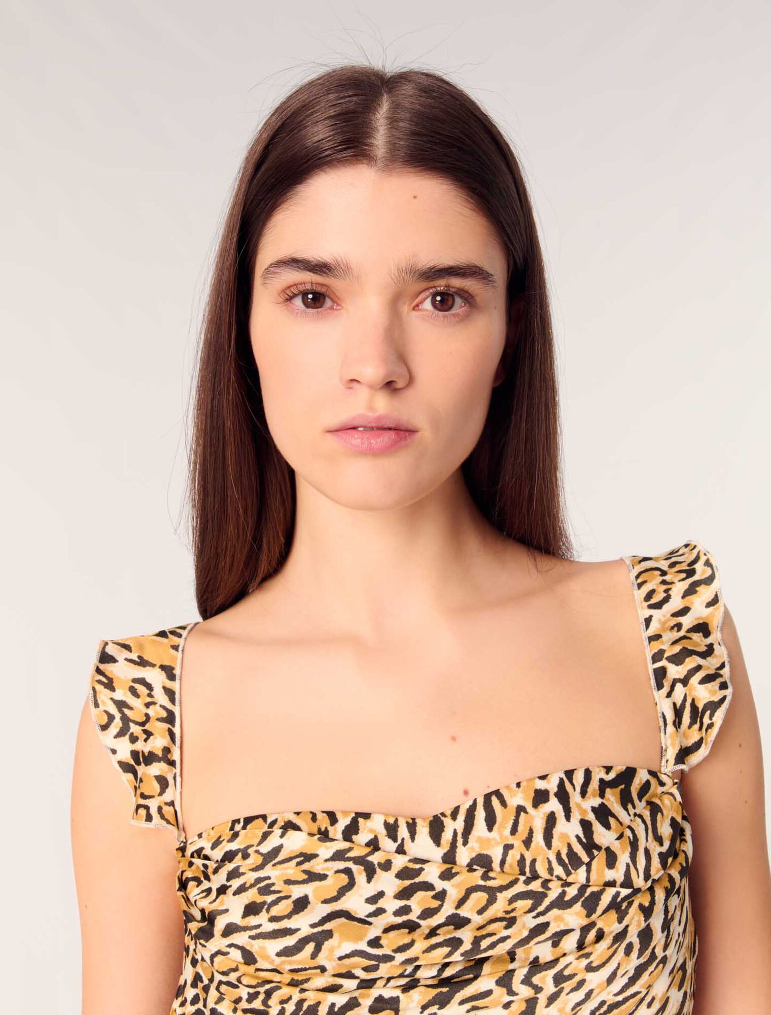 Kurzes Kleid mit Leoparden-Print