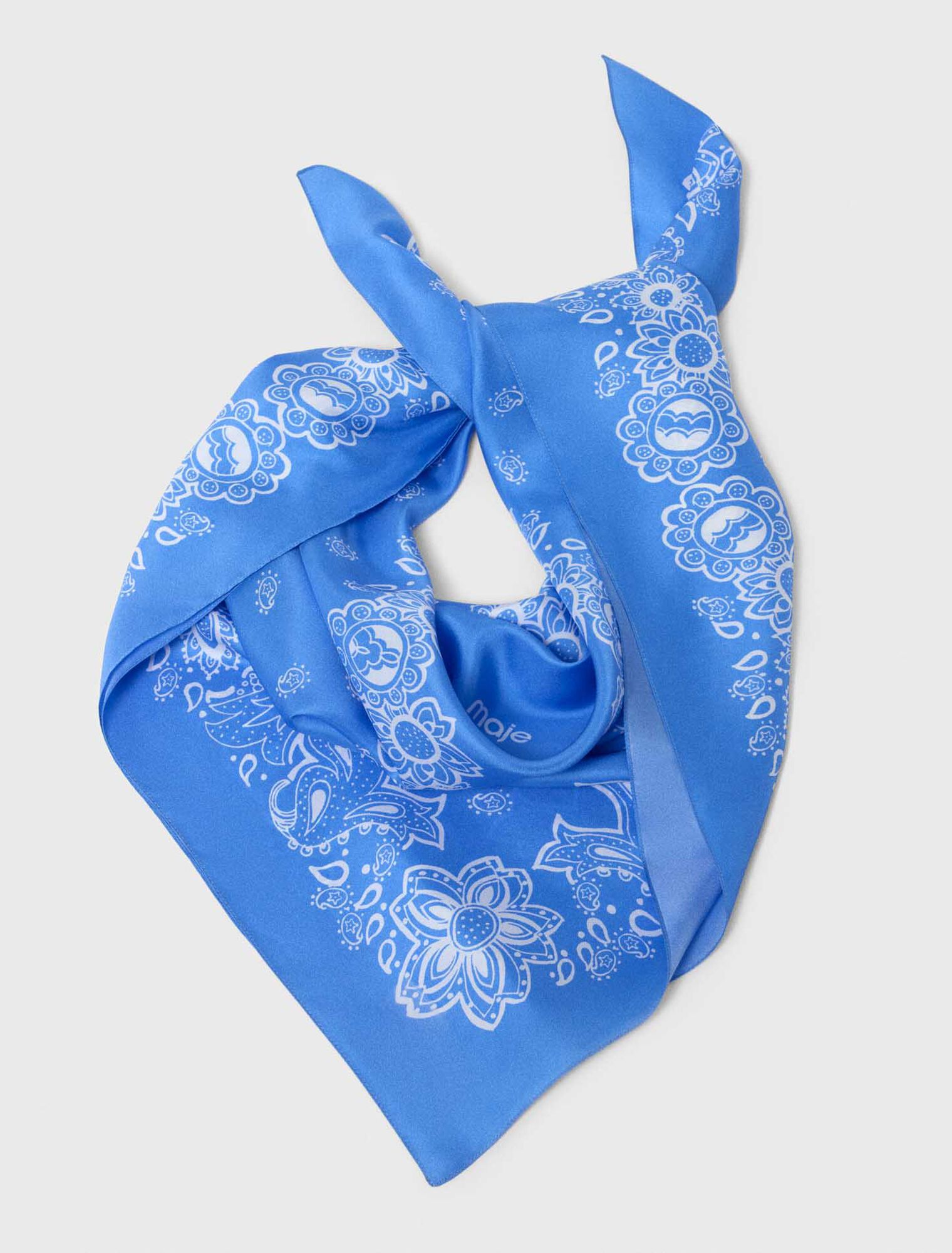 Seidentuch mit Bandana-Print