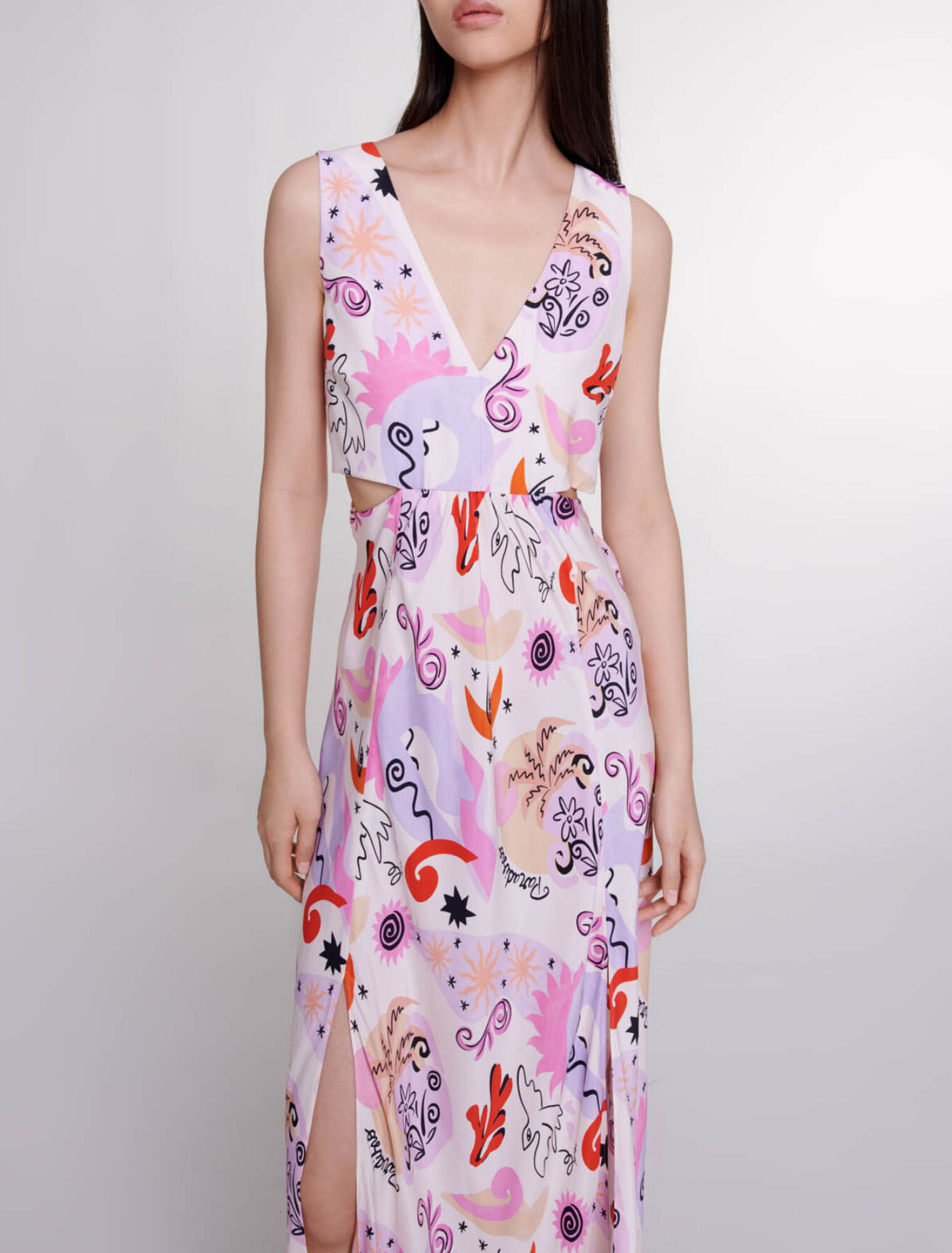 Langes Seidenkleid mit Cut-outs
