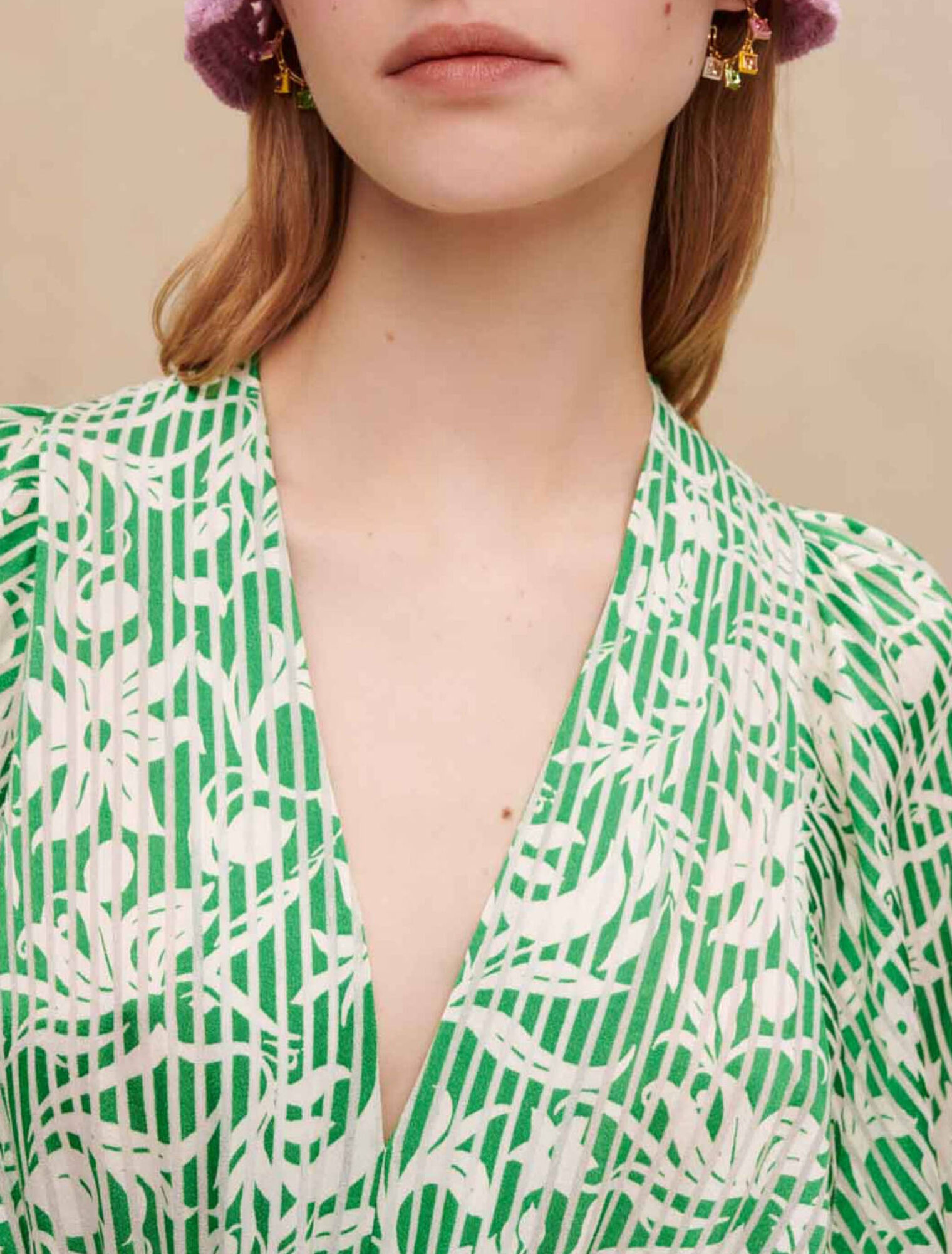 Asymmetrisches, langes Kleid