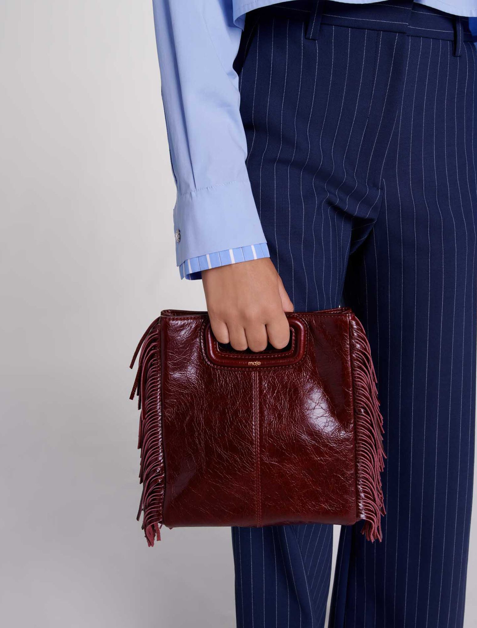 Tasche M aus Craqulé-Leder