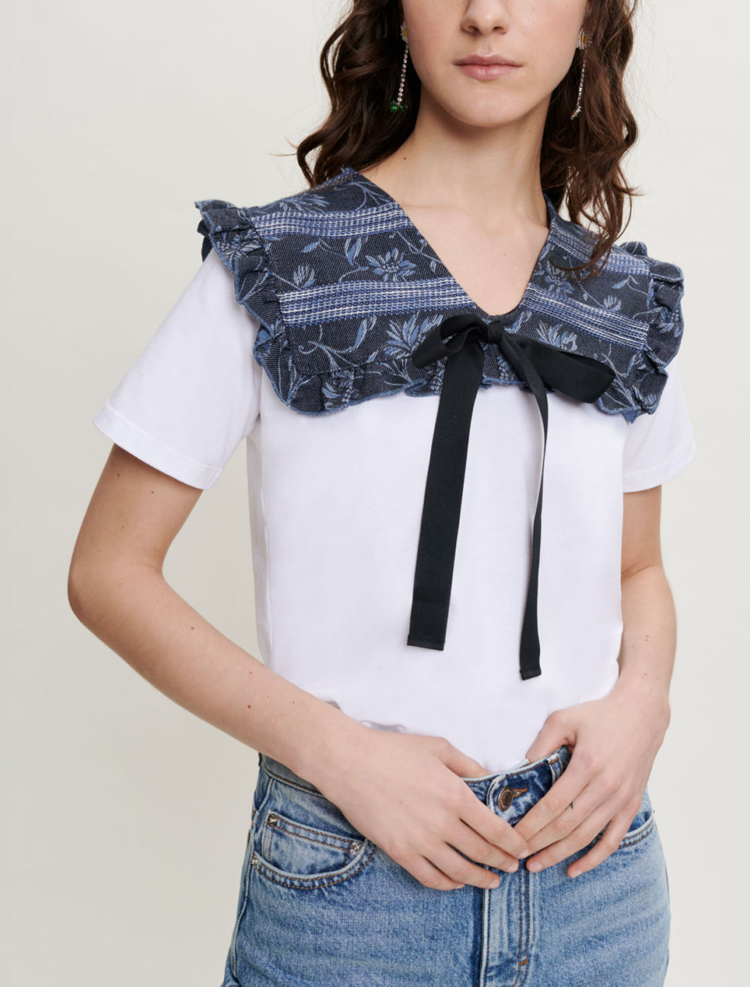 T-Shirt aus Materialmix