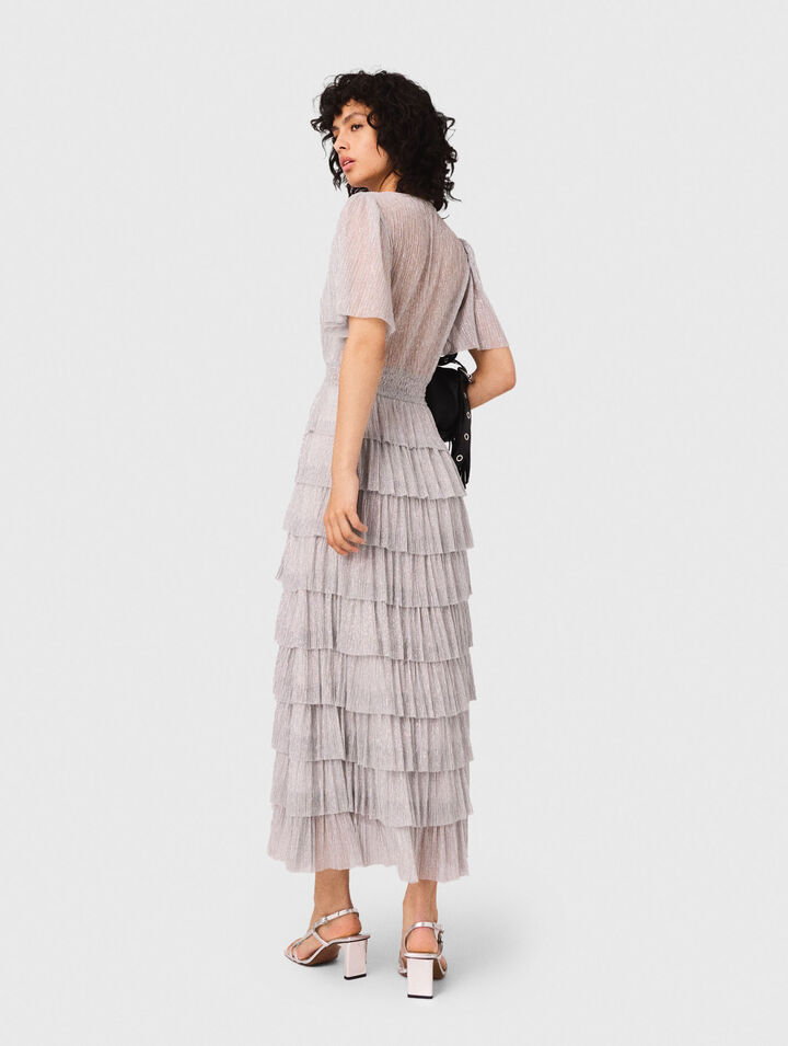 Metallisiertes Kleid mit Rüschen