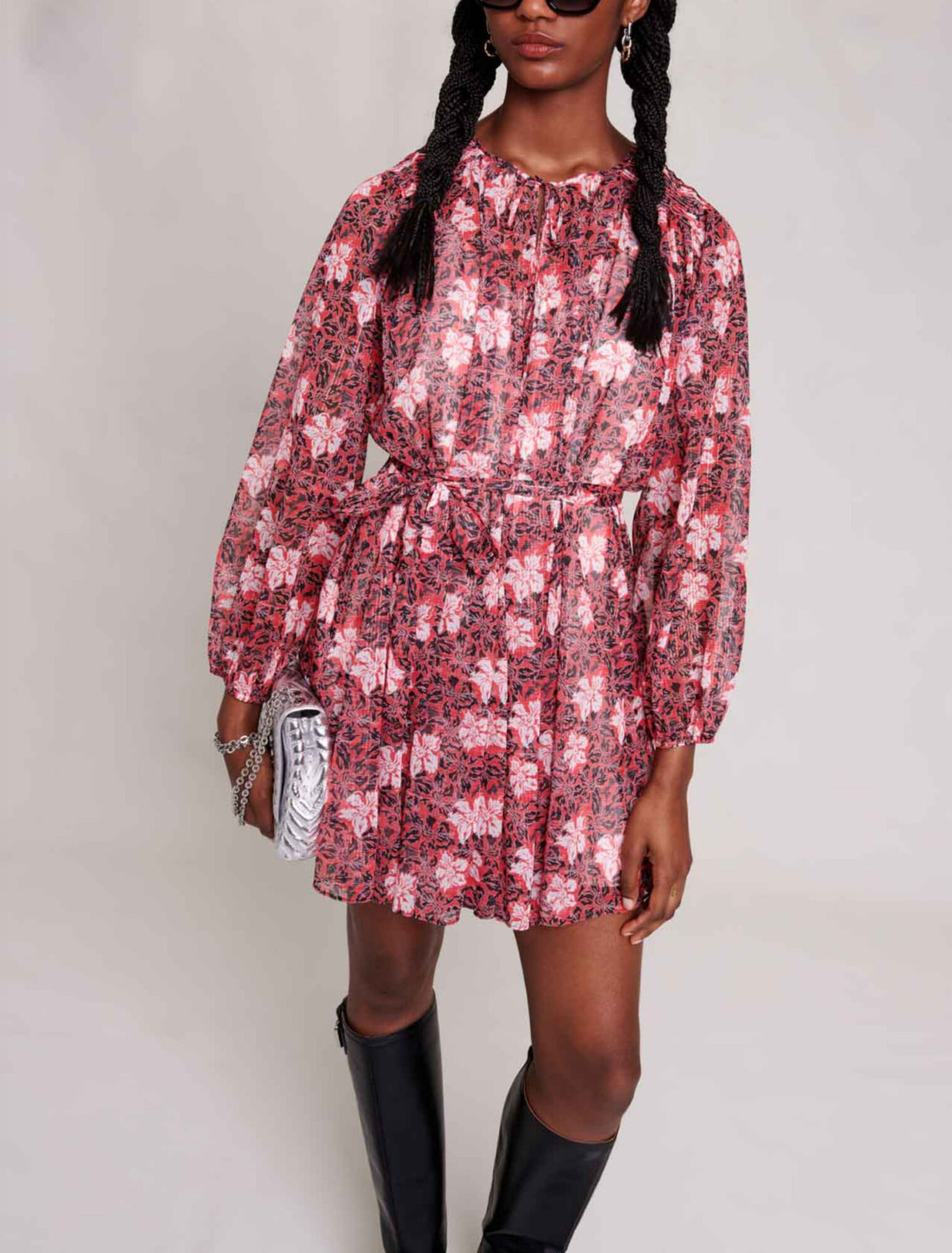 Kurzes Blumenkleid