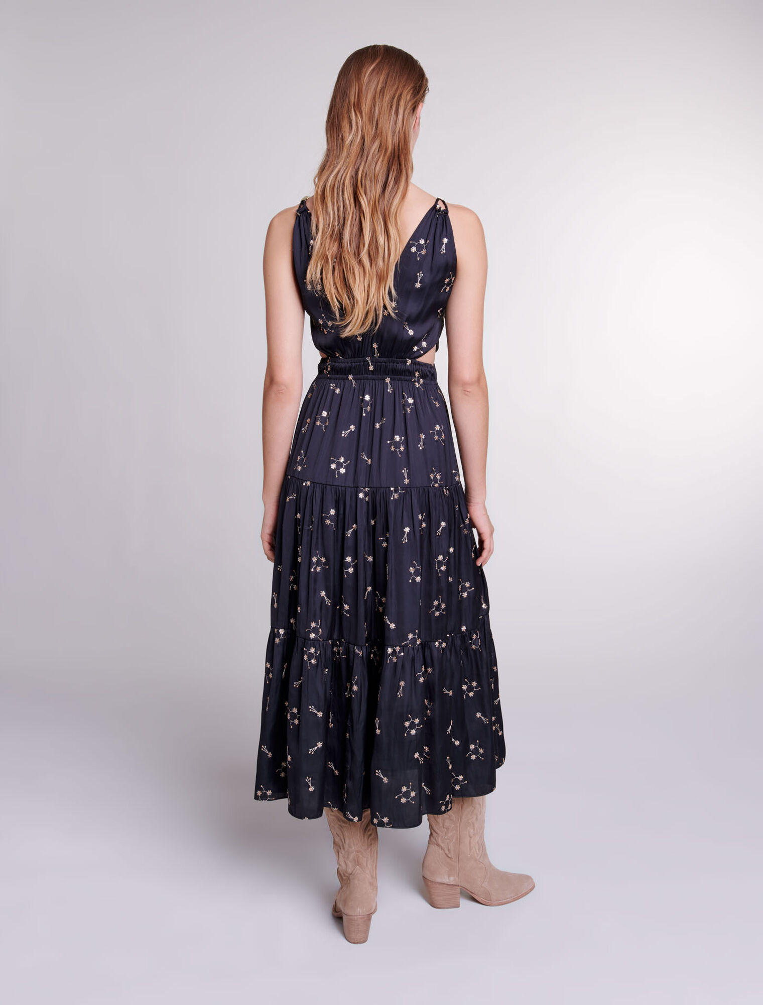 Besticktes Kleid mit Pailletten