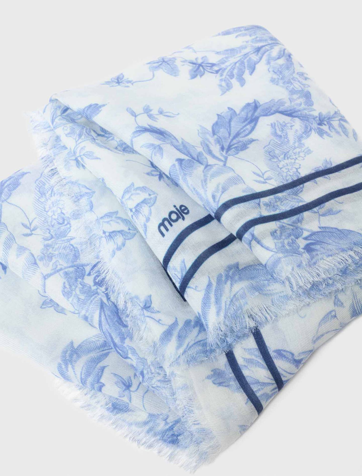 Schal aus Wollmix mit Blumenprint