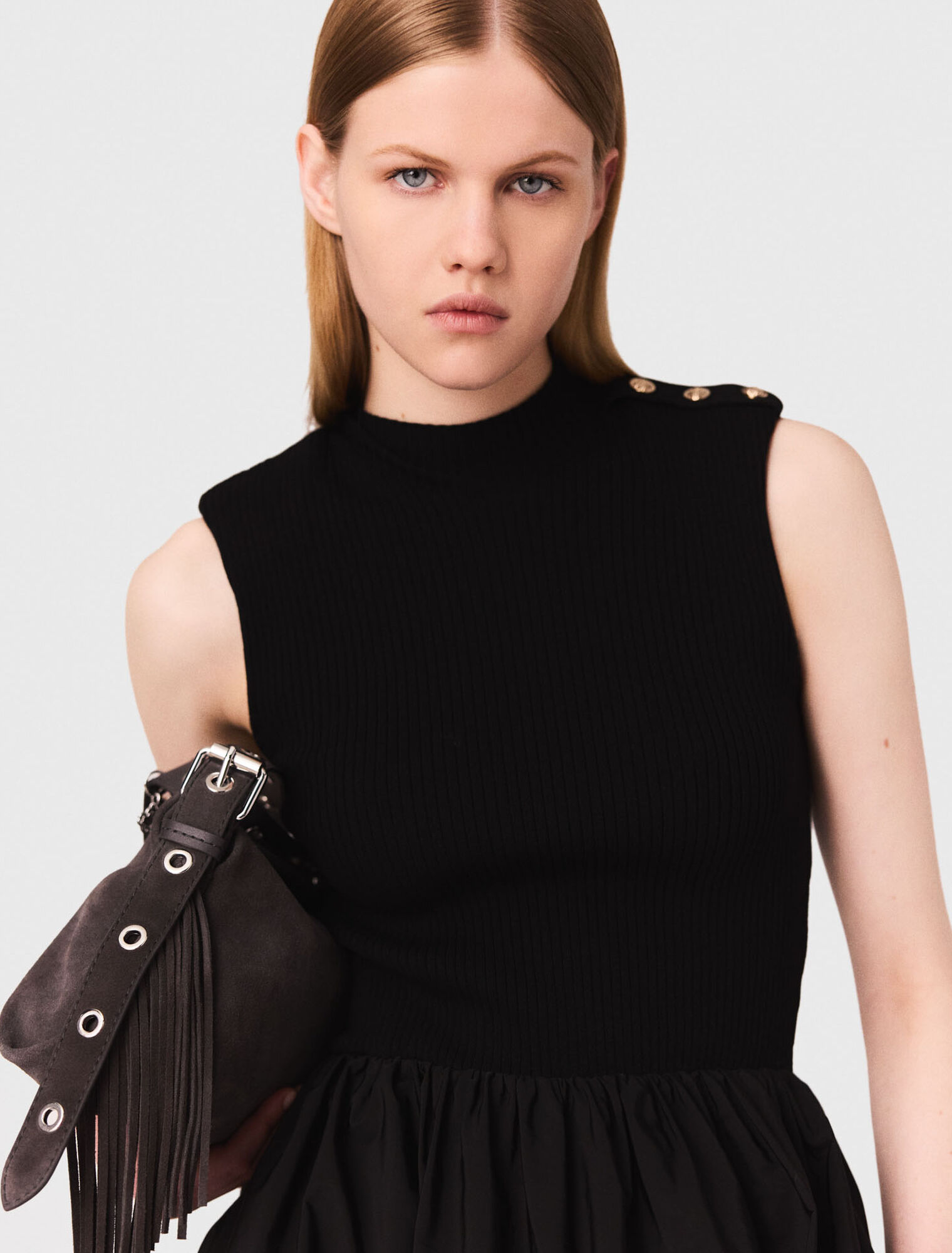 Kurzes Kleid aus Strick und Taffeta