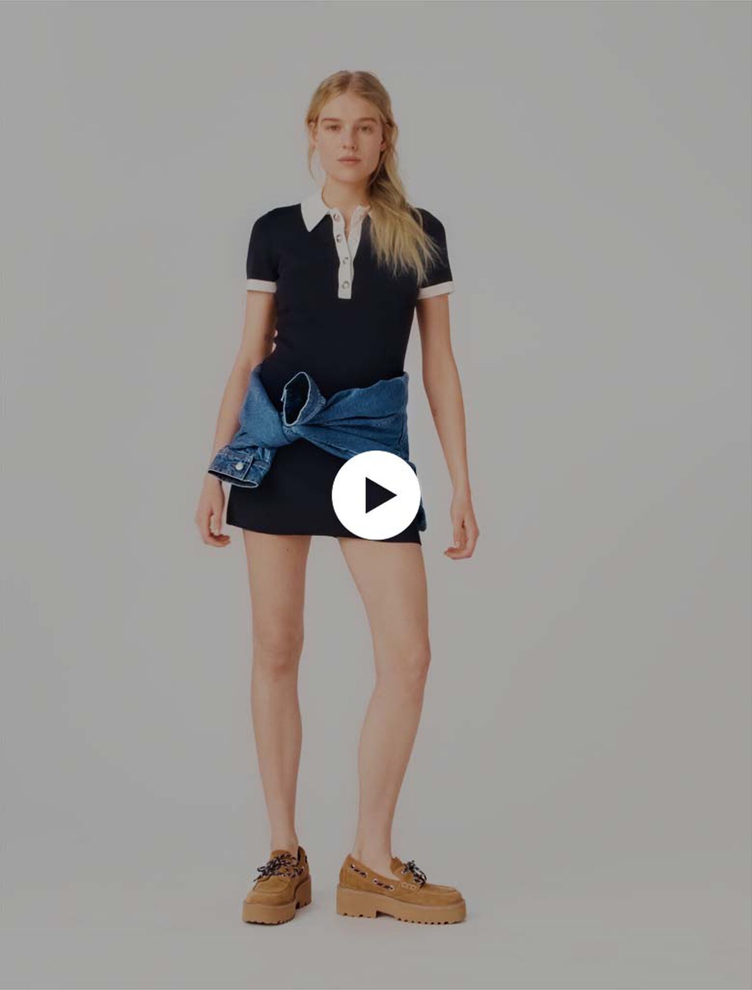 Polokleid mit Kontrastdetails