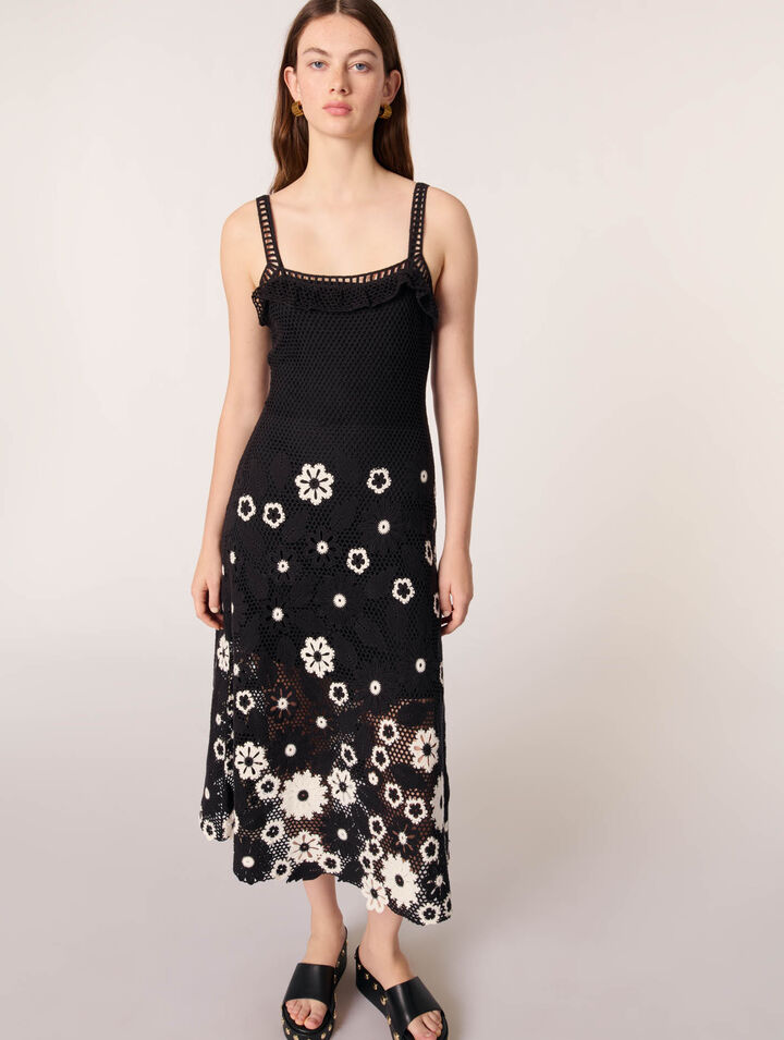 Langes Häkelkleid mit Blumenmuster