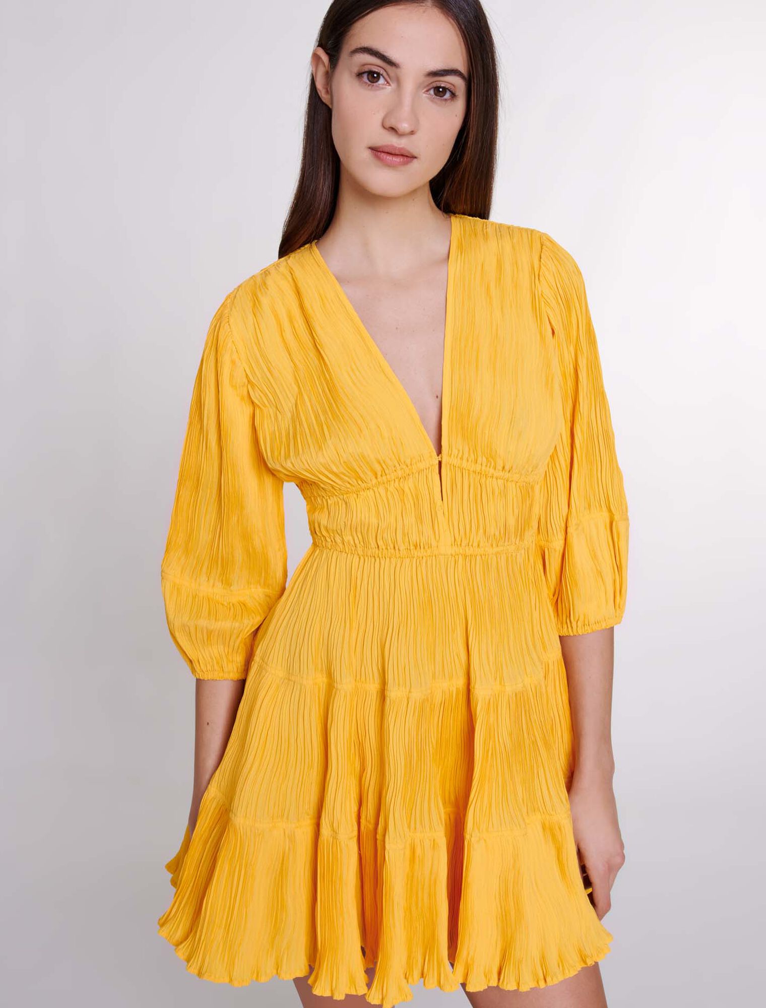 Kurzes gerafftes Kleid