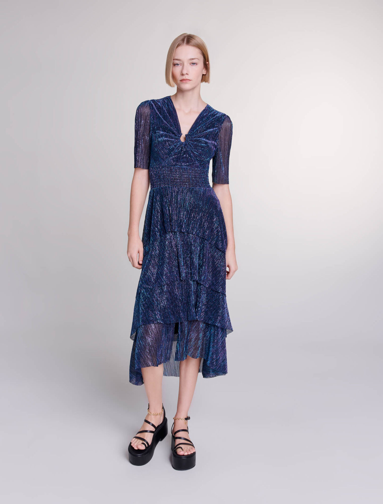 Langes Rüschenkleid