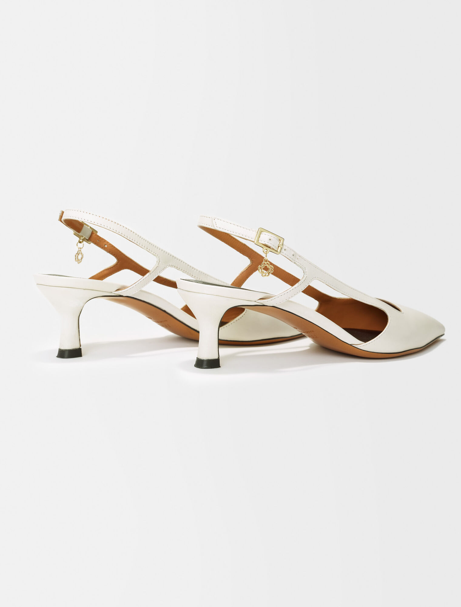 Spitze Pumps mit verstellbaren Riemchen