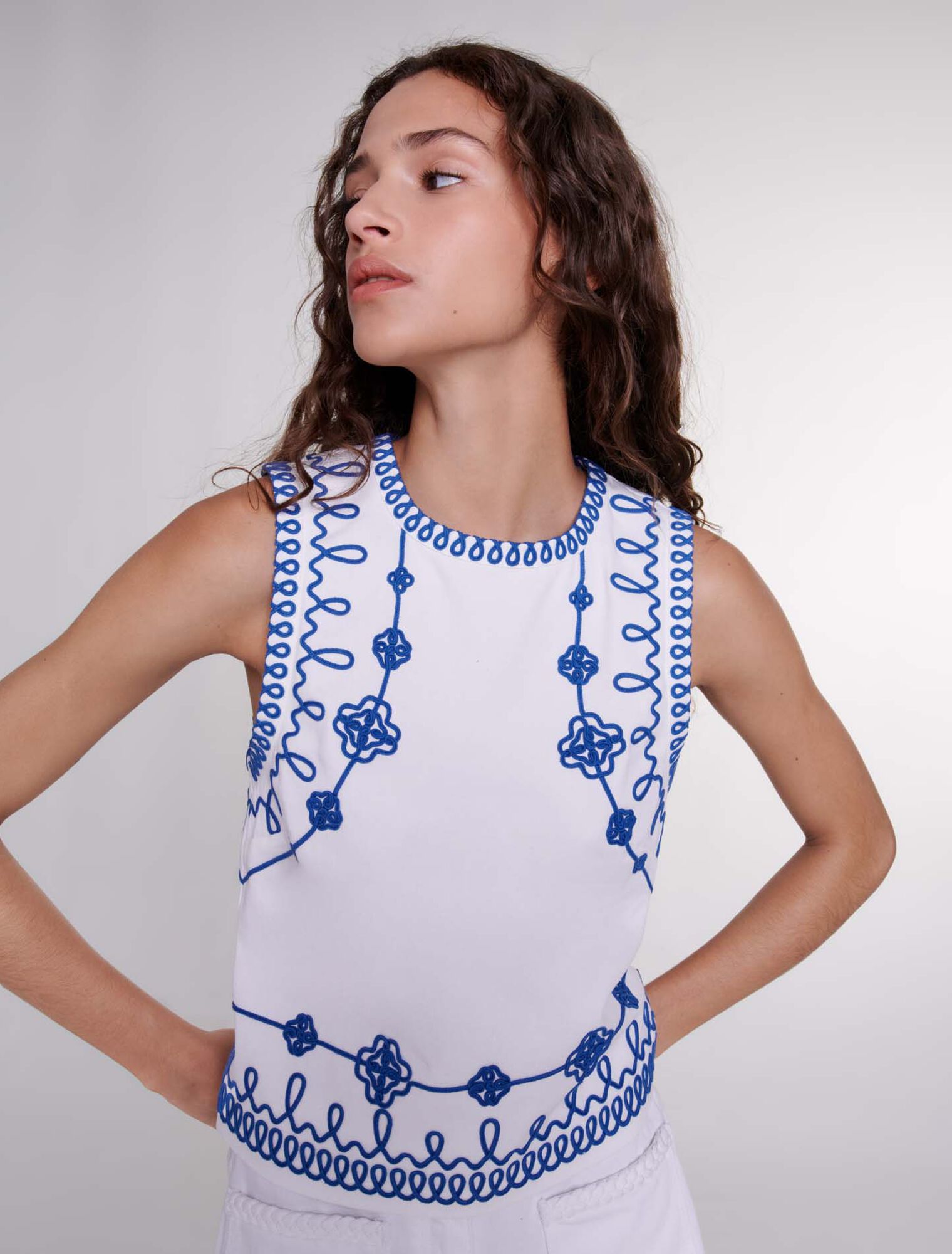 Besticktes Top