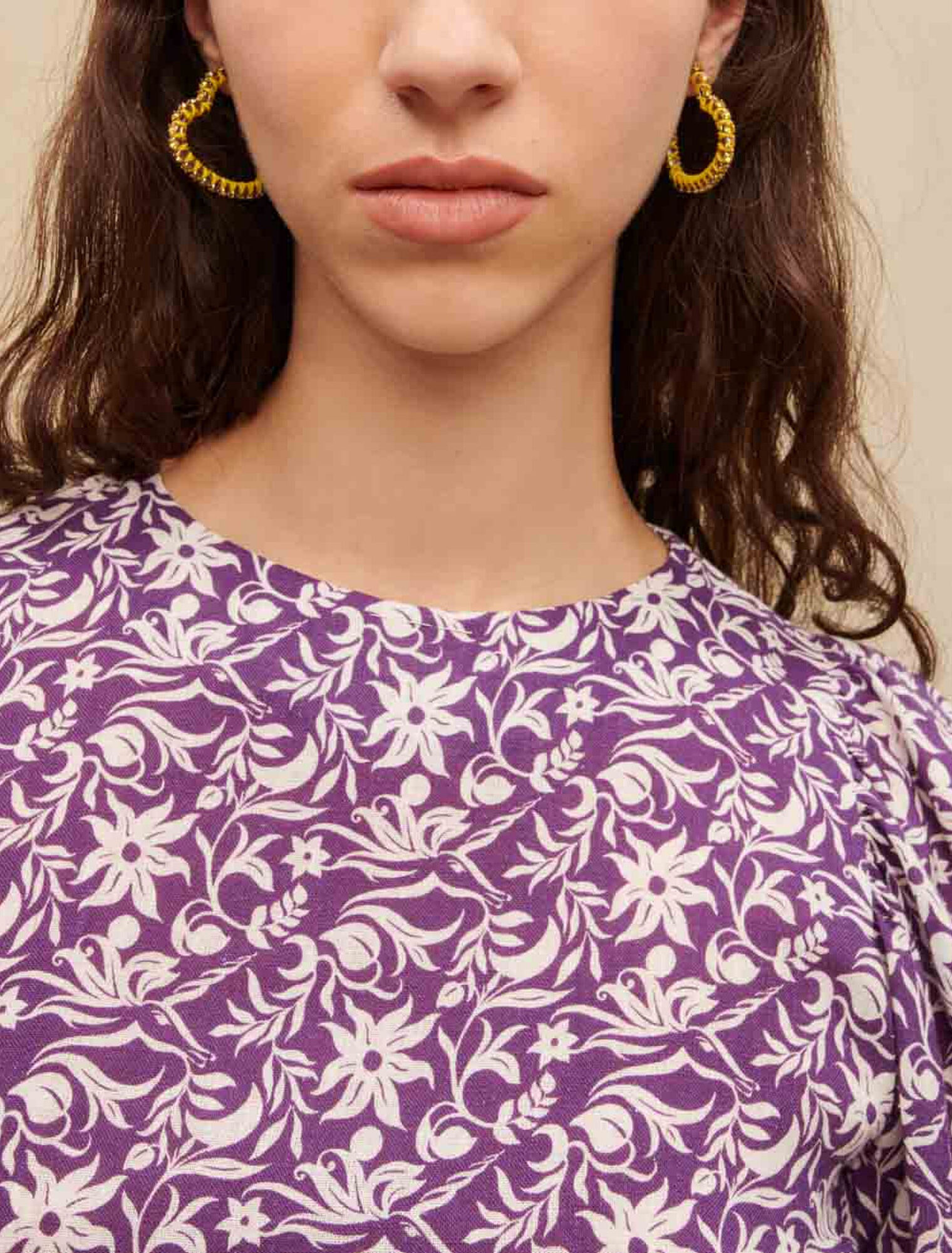 Kurzes Kleid mit Blumenprint