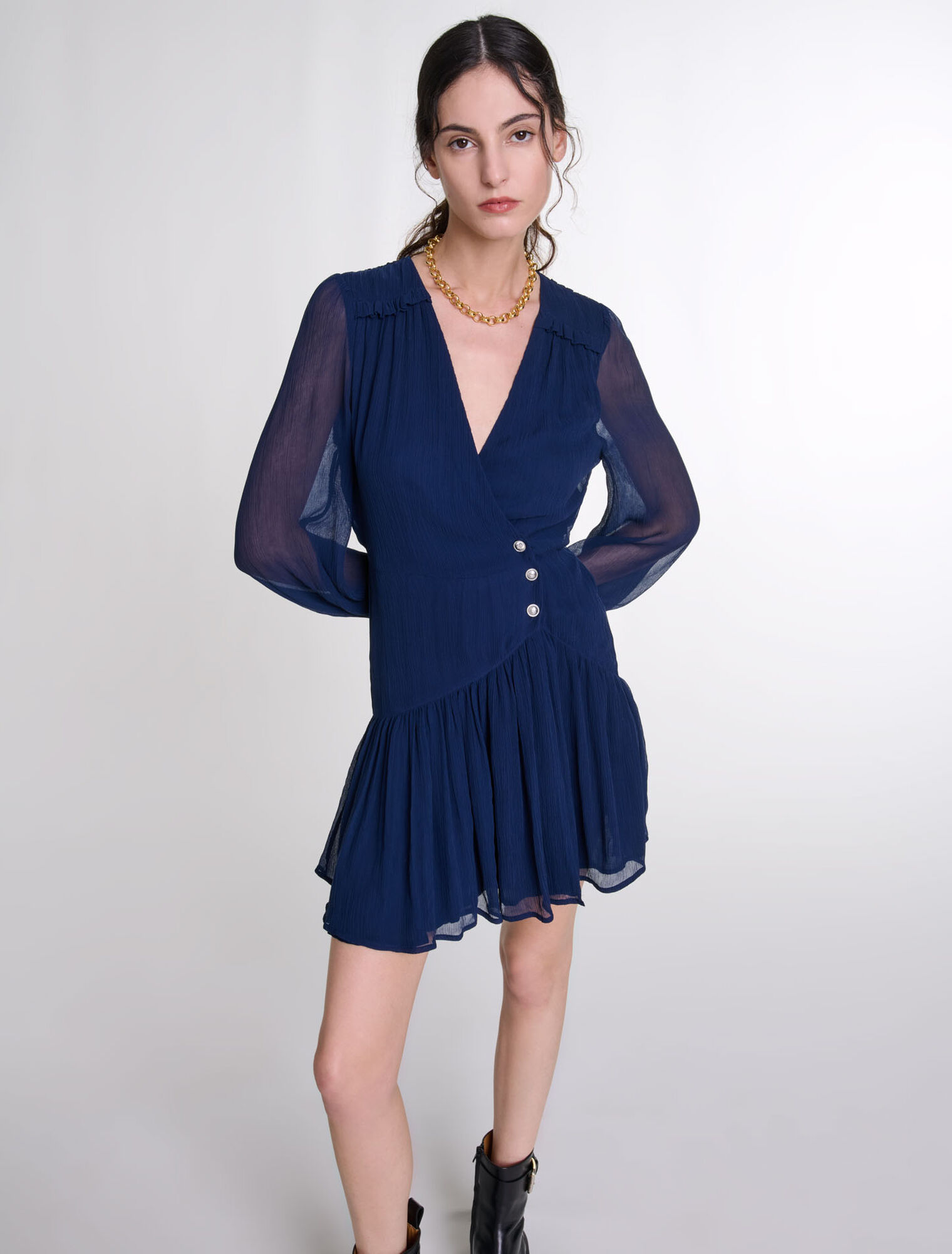 Kurzes Kleid mit Volants