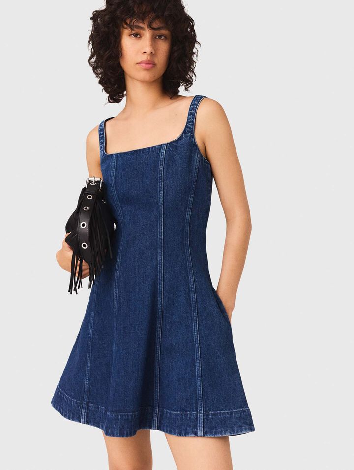Kurzes Babydoll-Kleid aus Denim